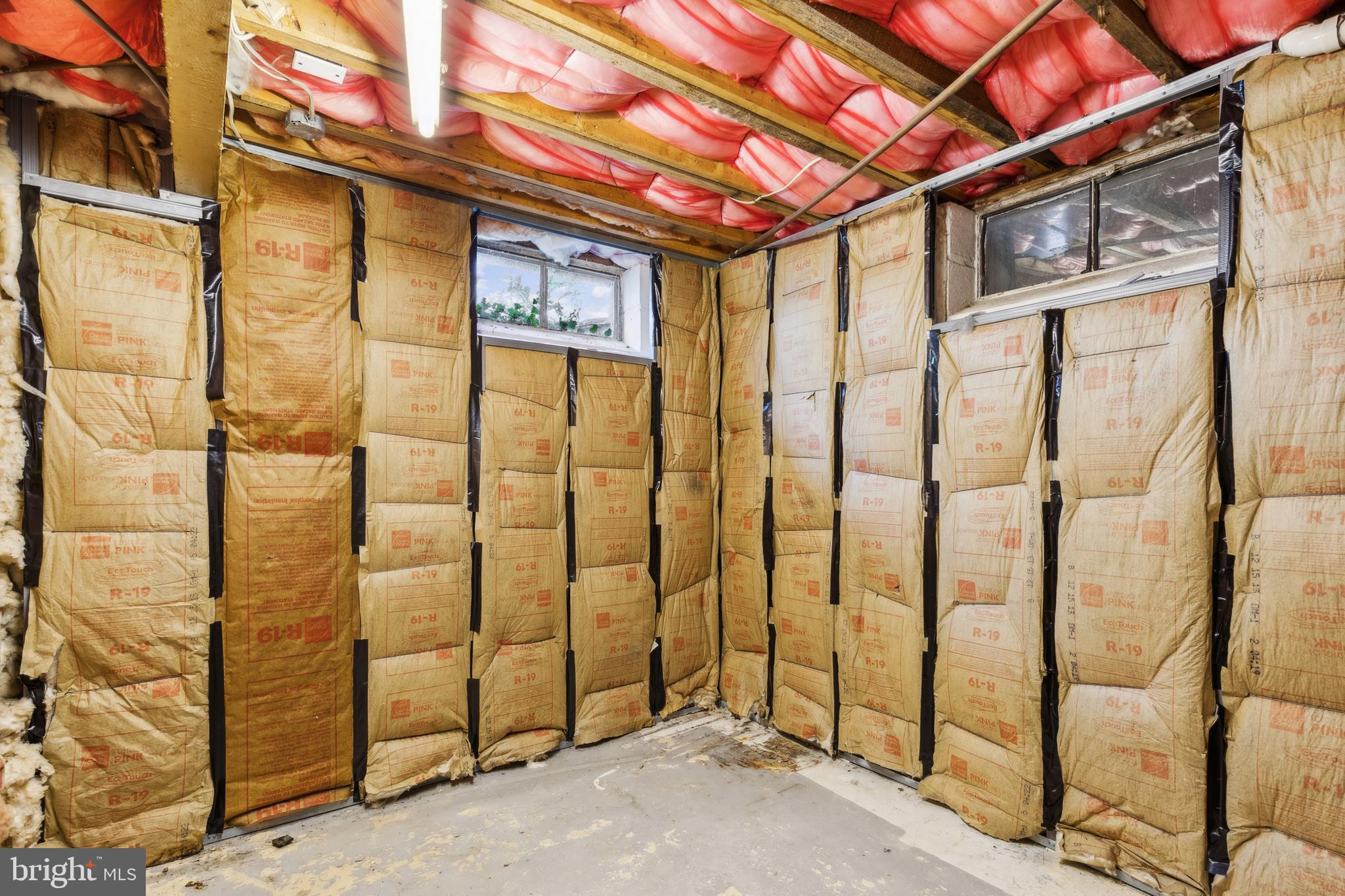 HILLENDALE FARMS - Residential