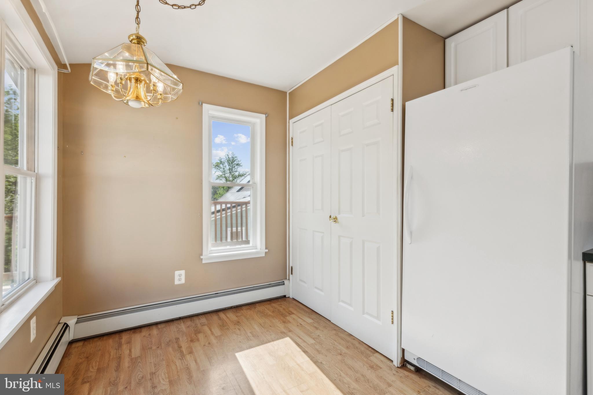 HILLENDALE FARMS - Residential