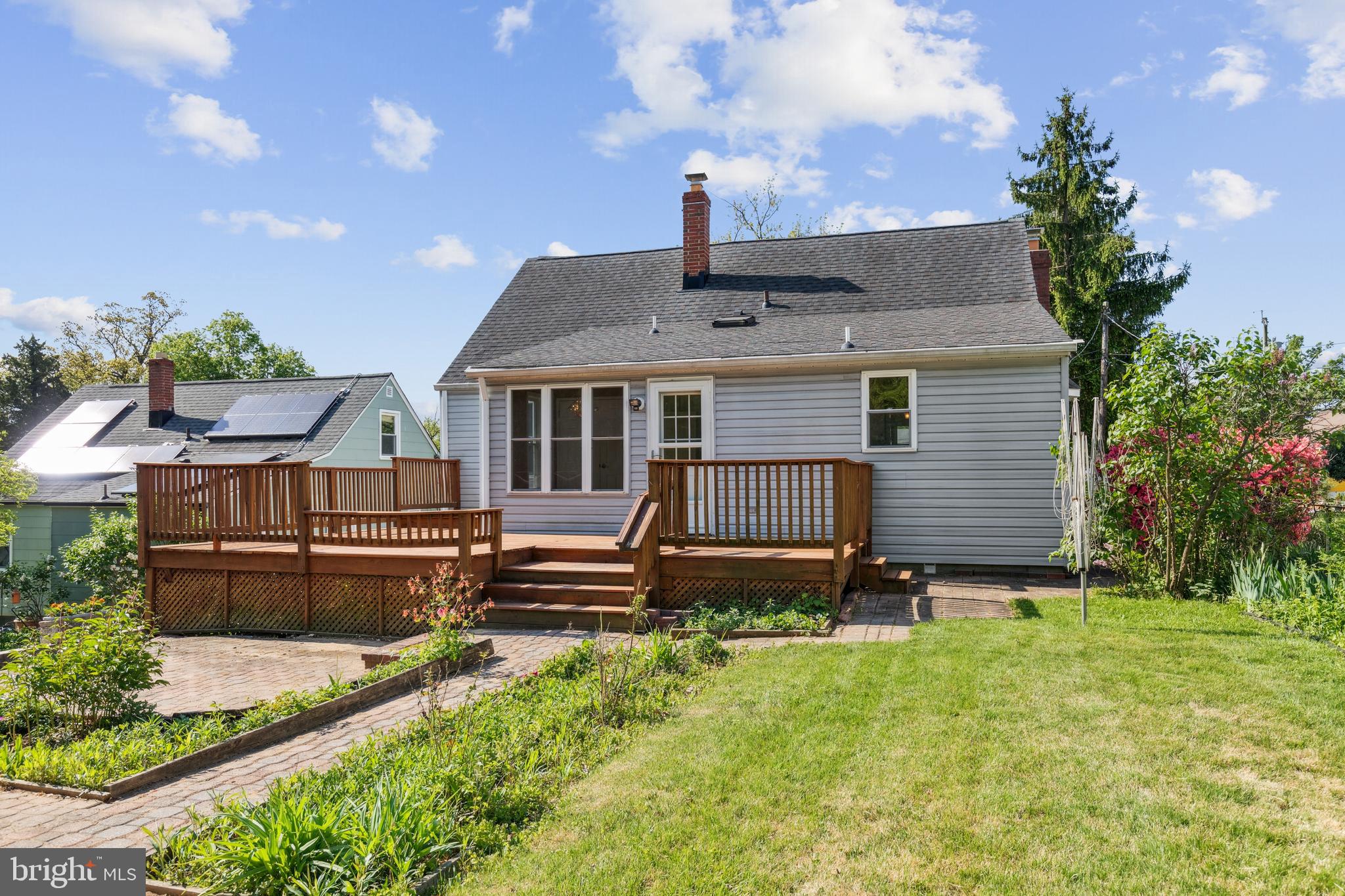 HILLENDALE FARMS - Residential