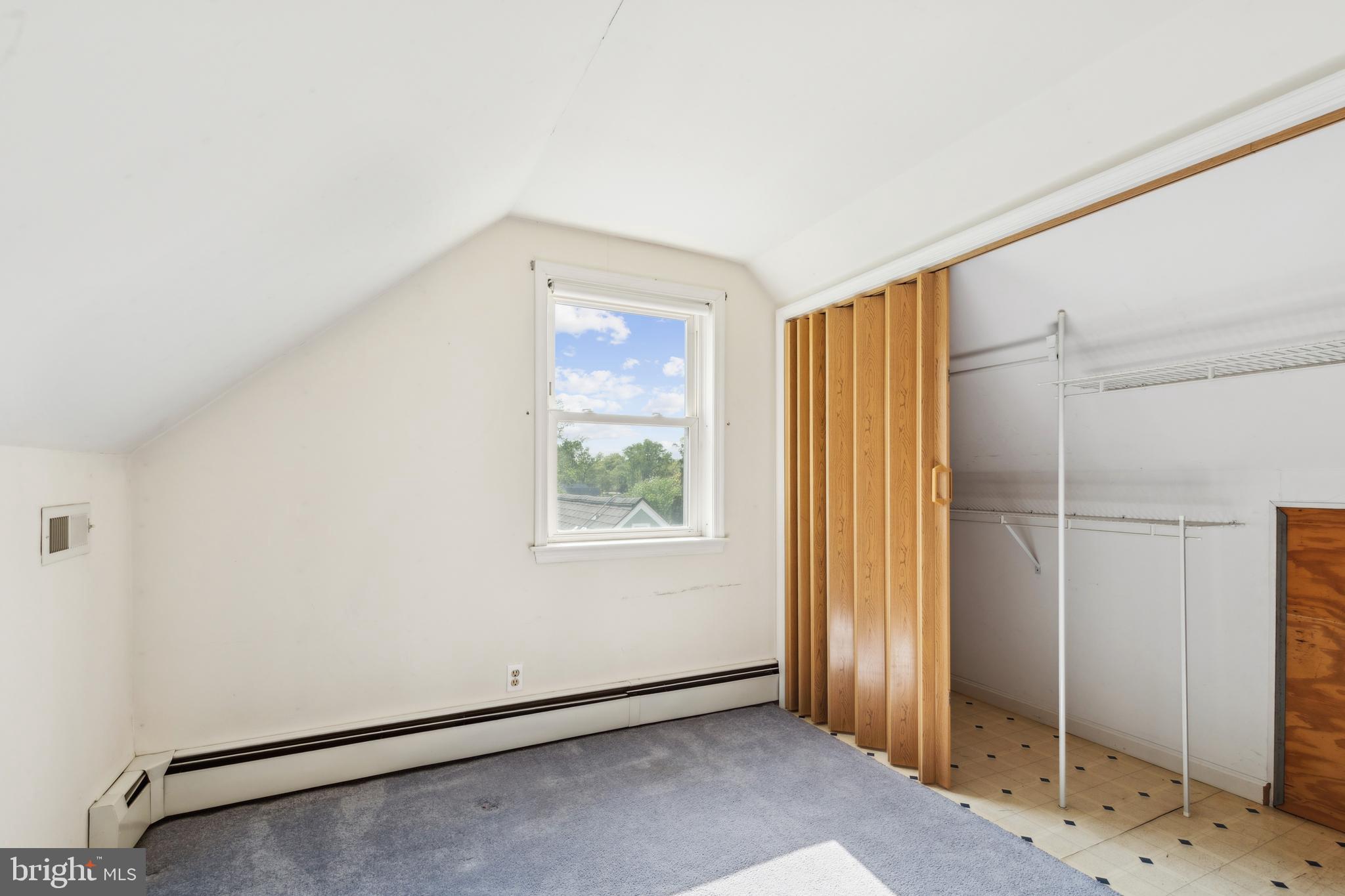 HILLENDALE FARMS - Residential