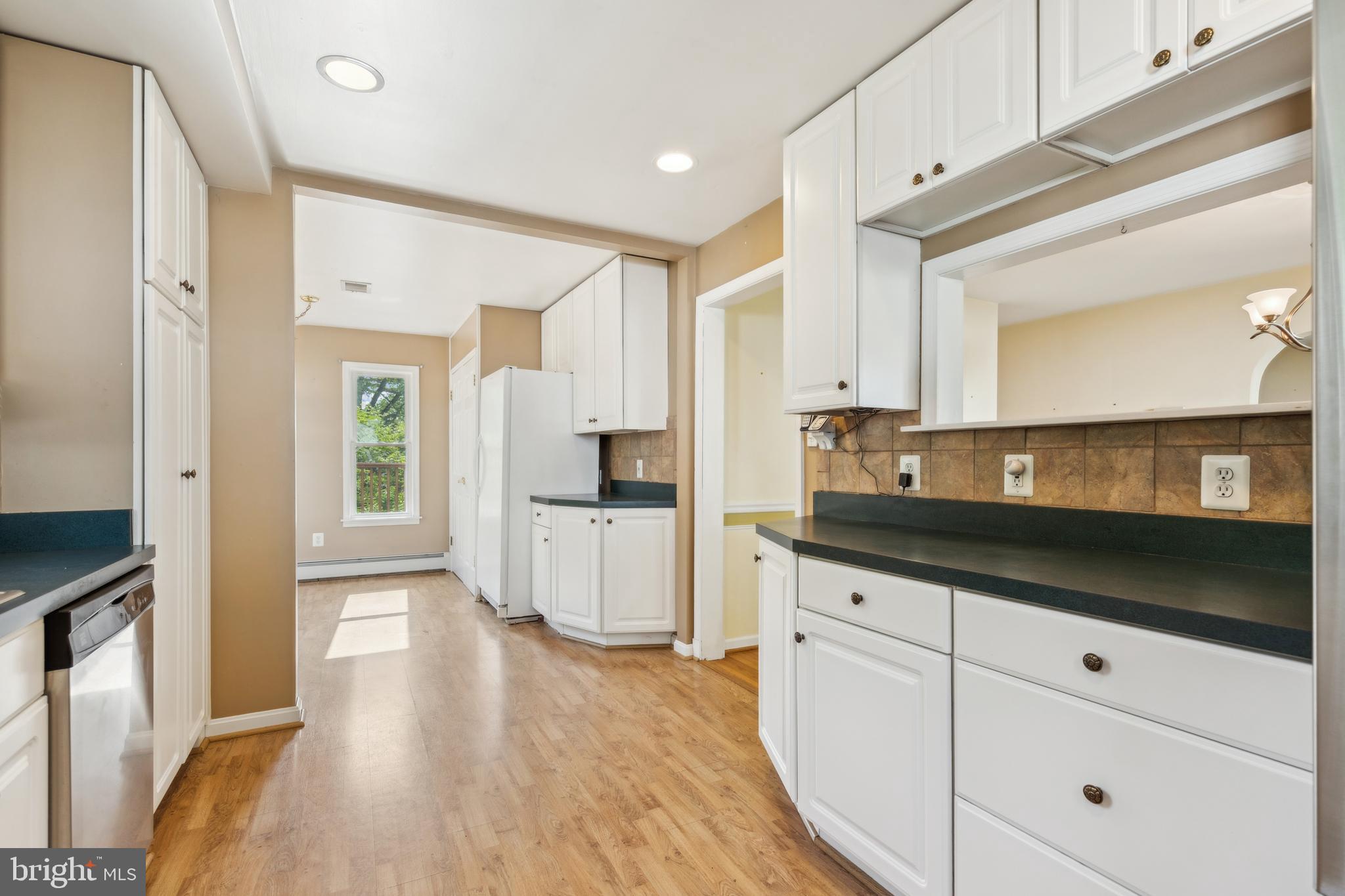 HILLENDALE FARMS - Residential