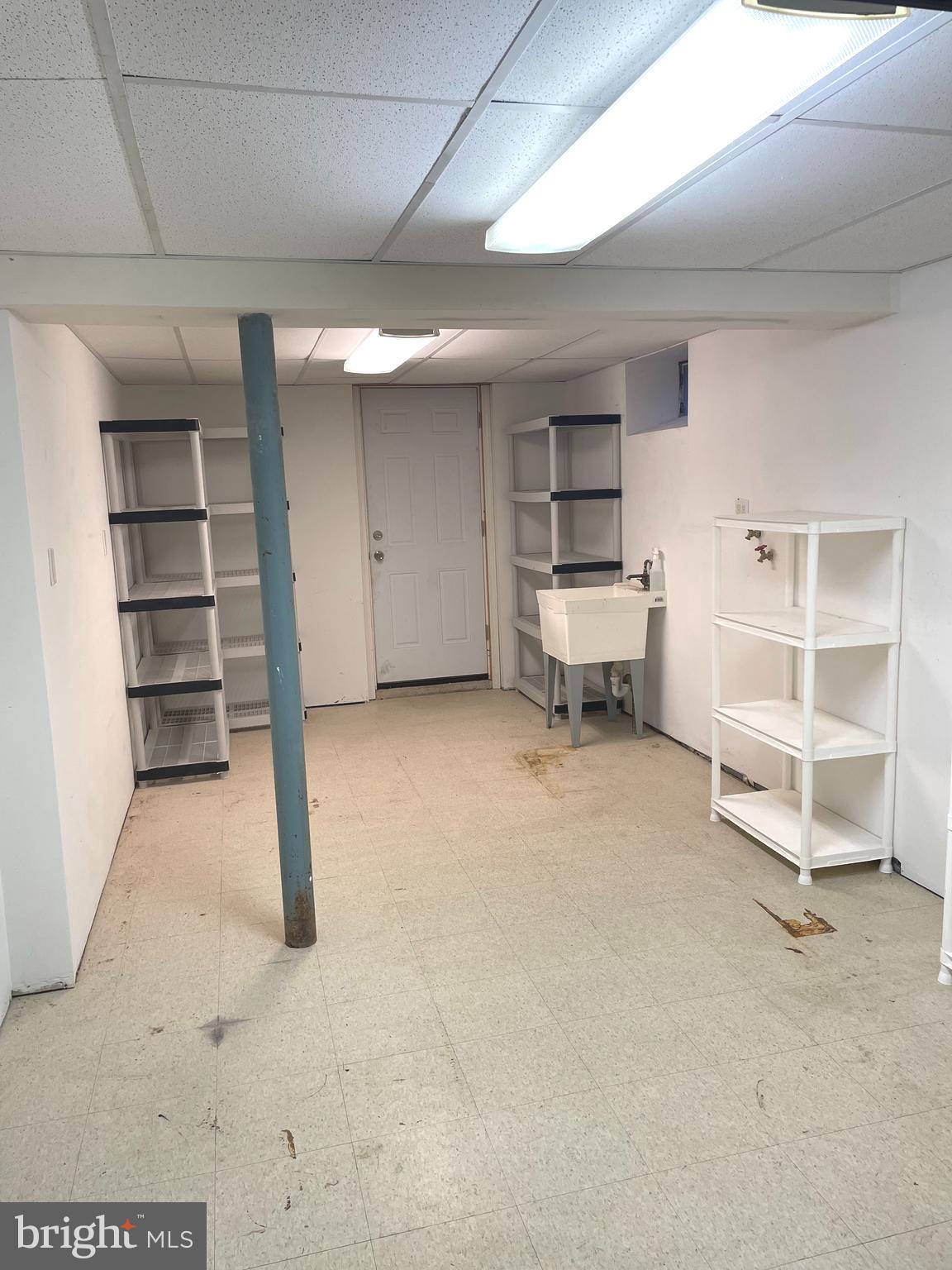 HILLENDALE FARMS - Residential