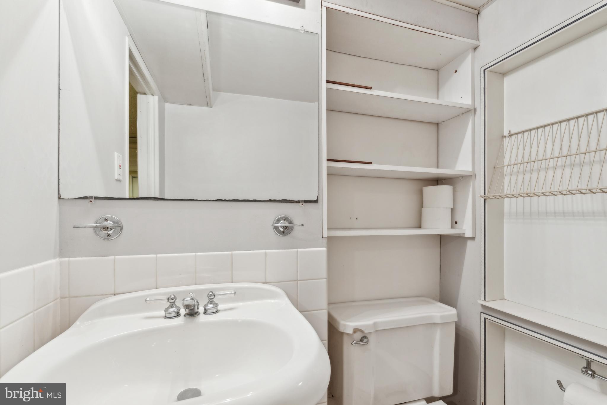 HILLENDALE FARMS - Residential