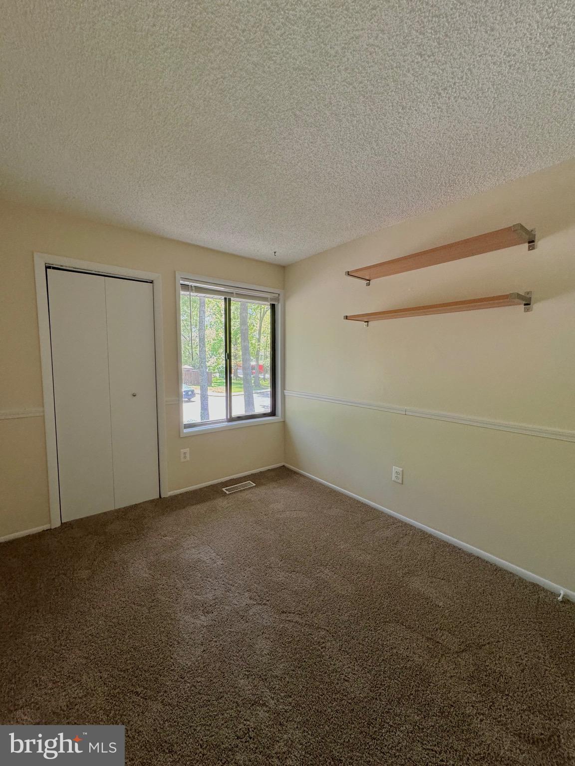 RESTON - Residential Lease