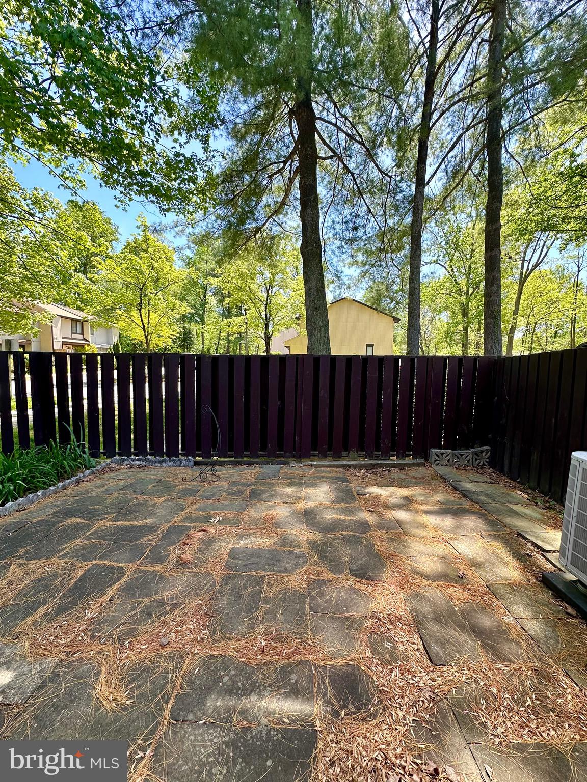 RESTON - Residential Lease