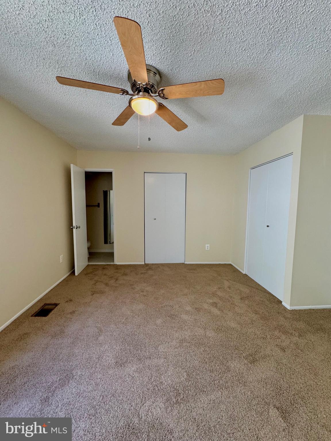 RESTON - Residential Lease