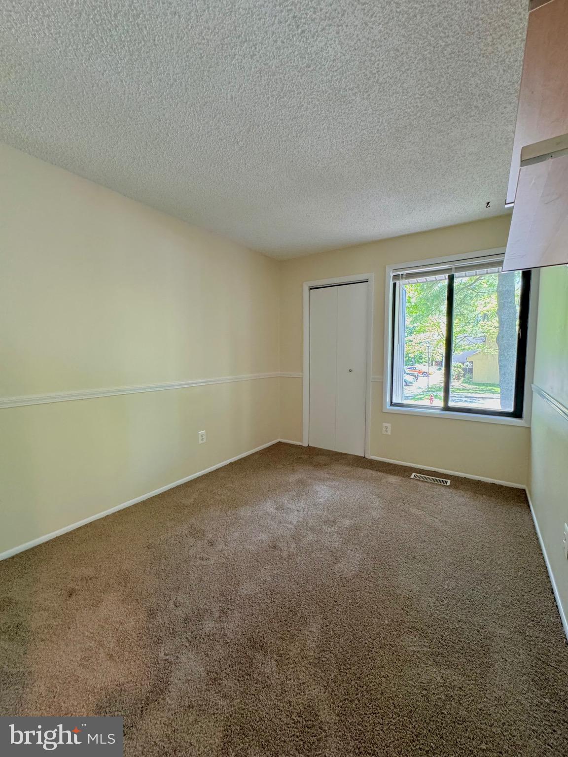 RESTON - Residential Lease