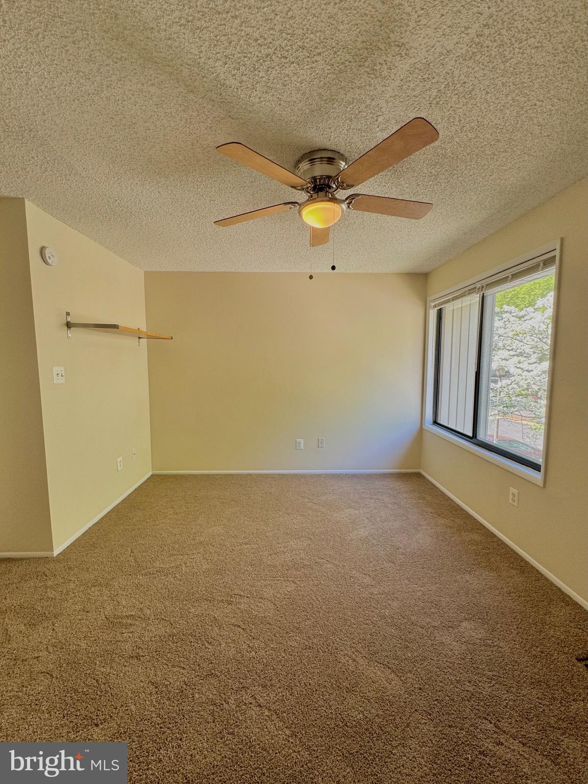 RESTON - Residential Lease