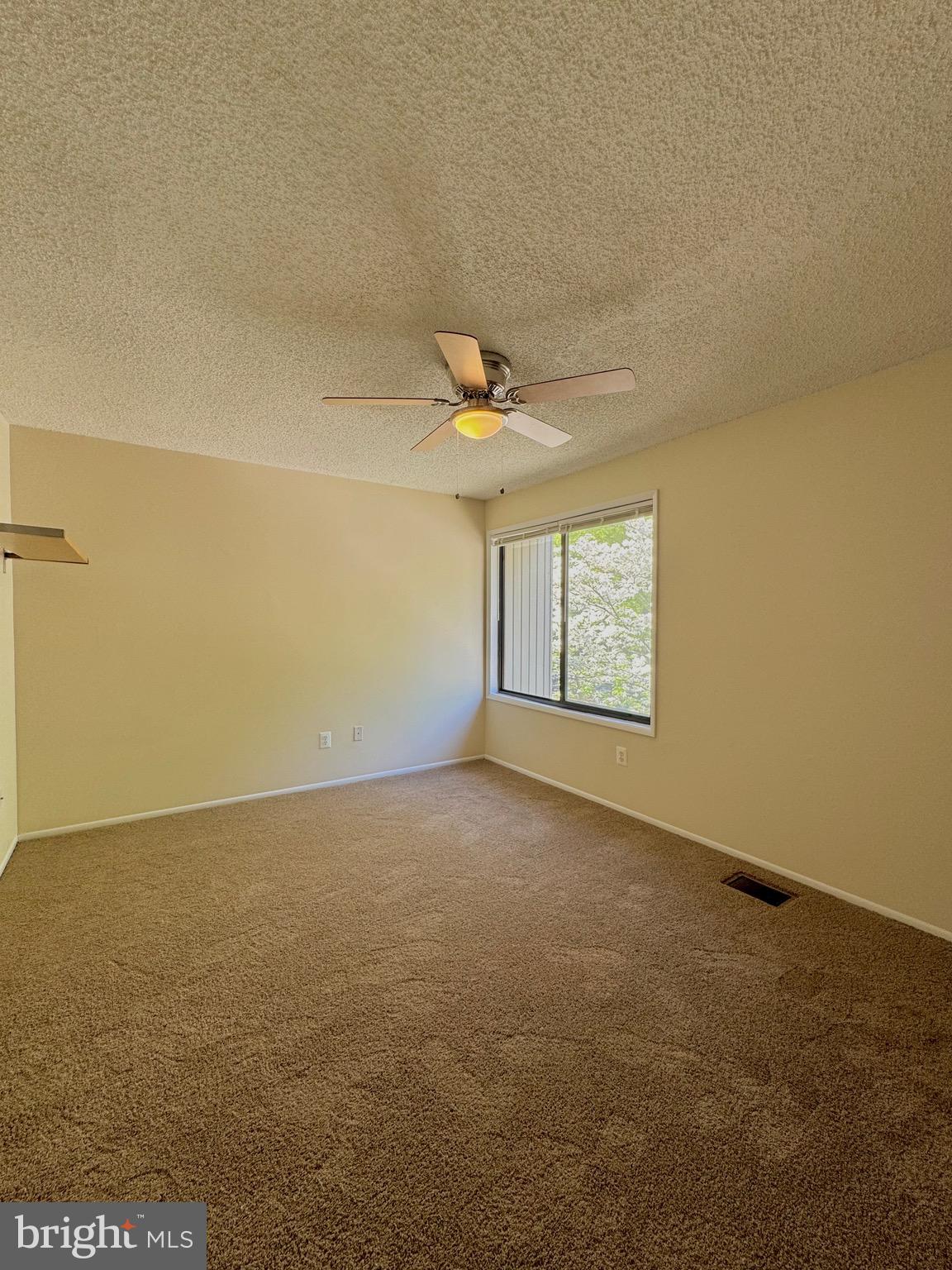 RESTON - Residential Lease