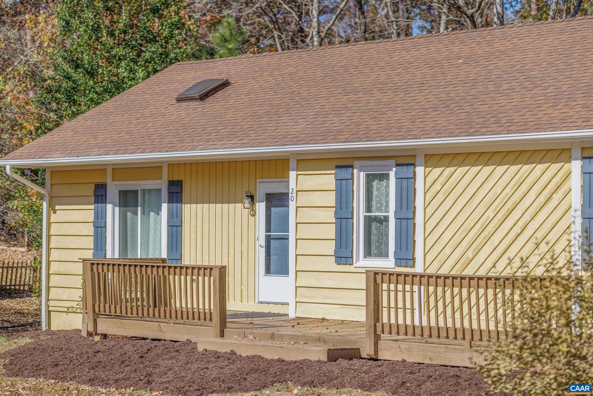 LAKE MONTICELLO - Residential