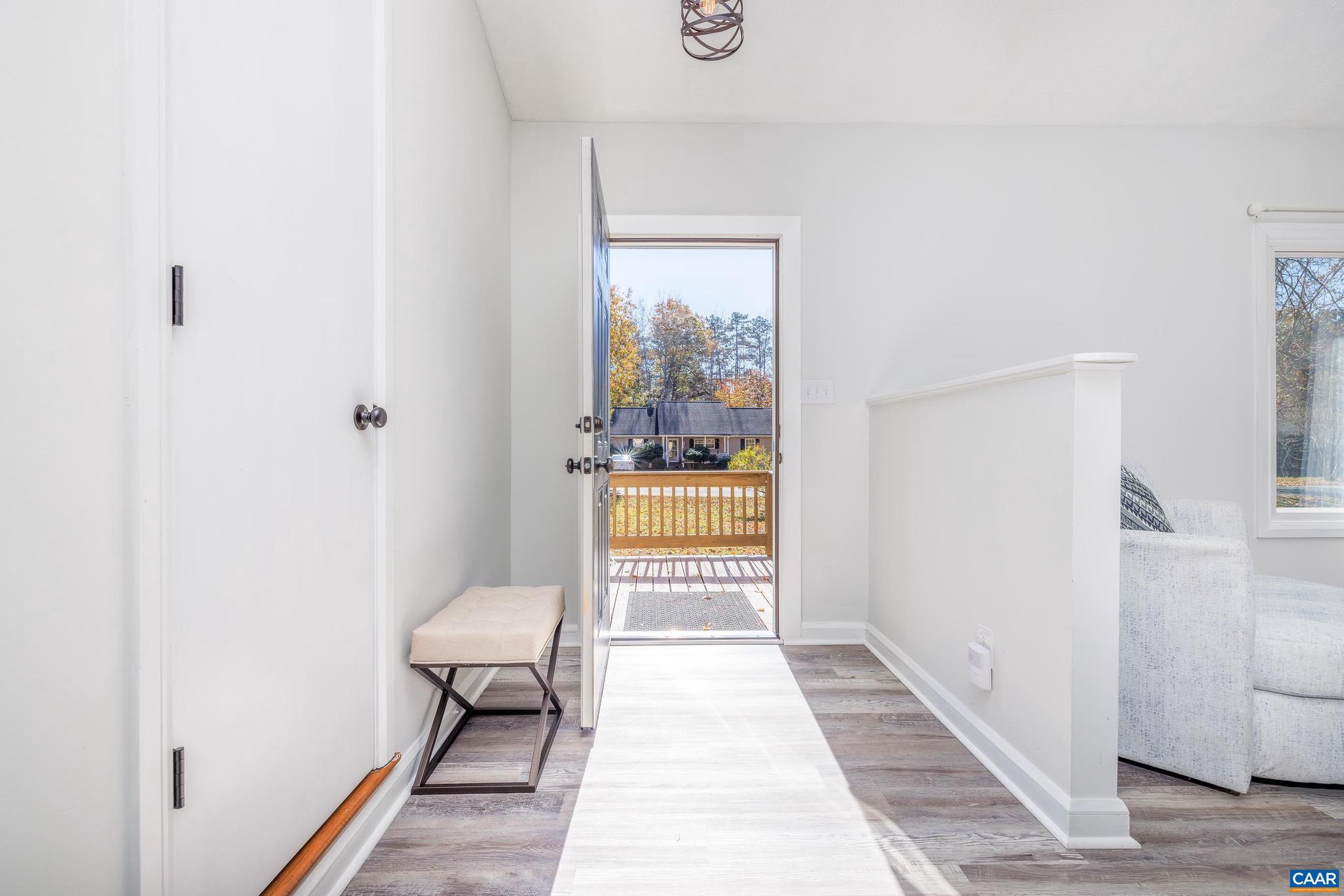 LAKE MONTICELLO - Residential