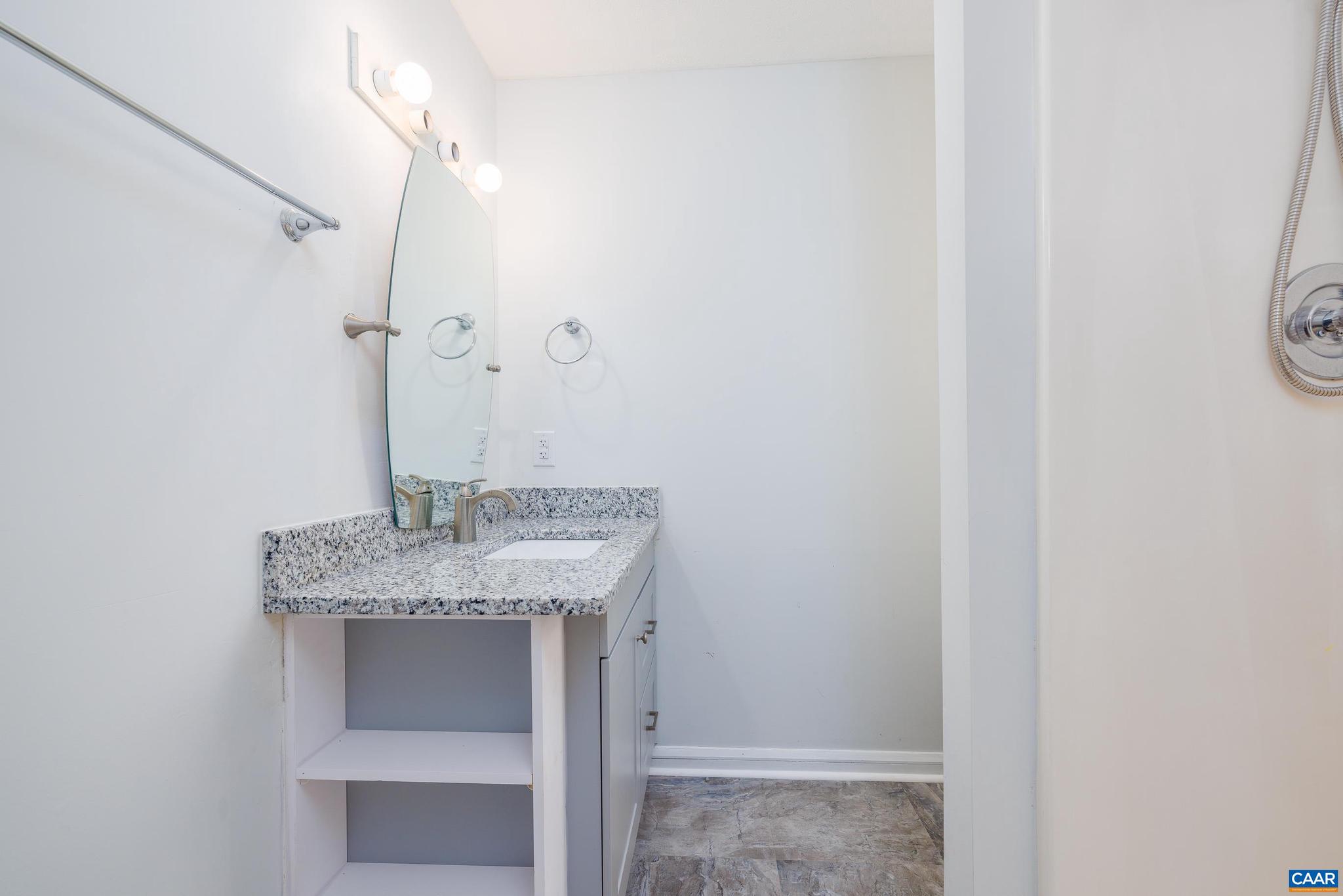 LAKE MONTICELLO - Residential