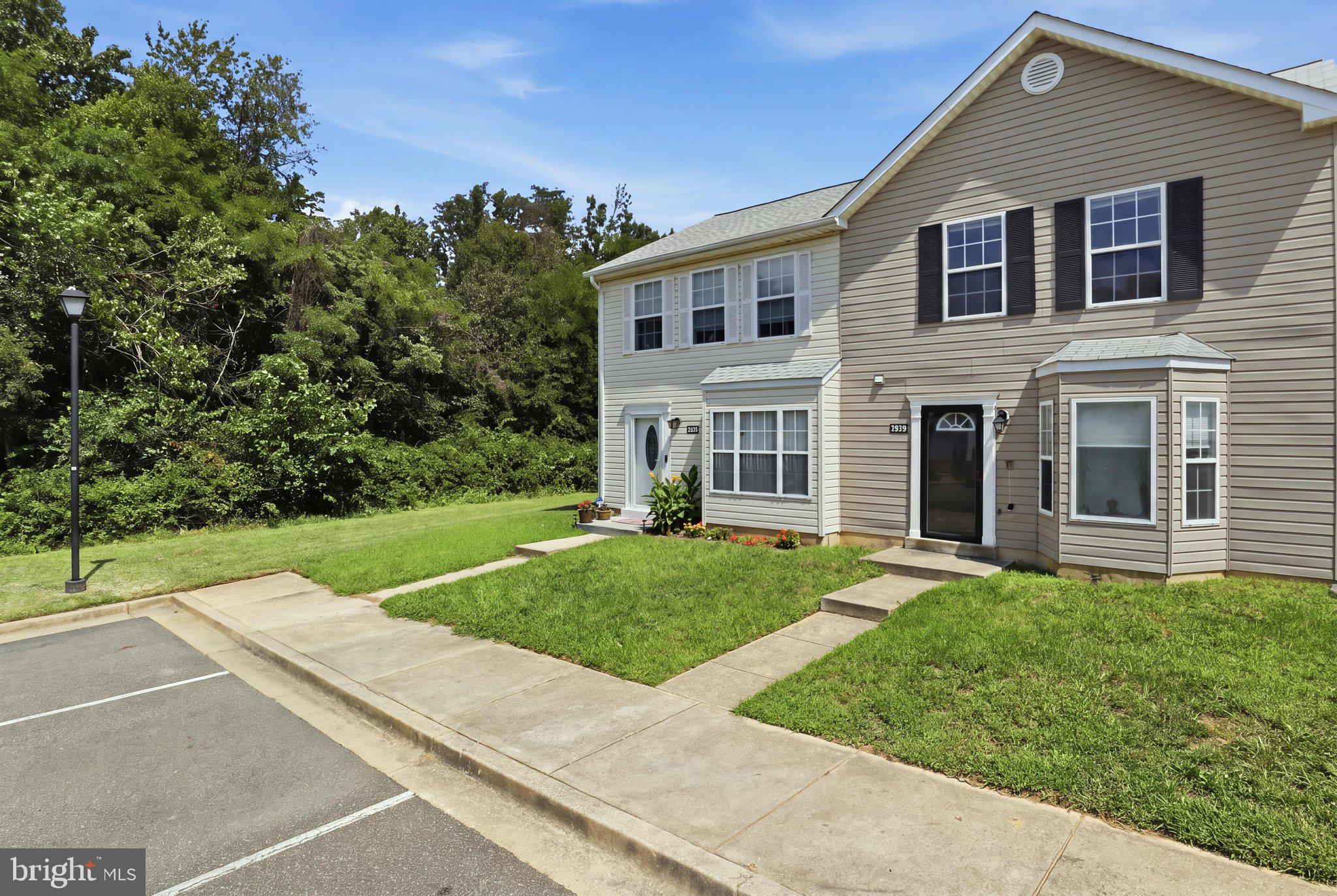3213 PRINCE RANIER PLACE