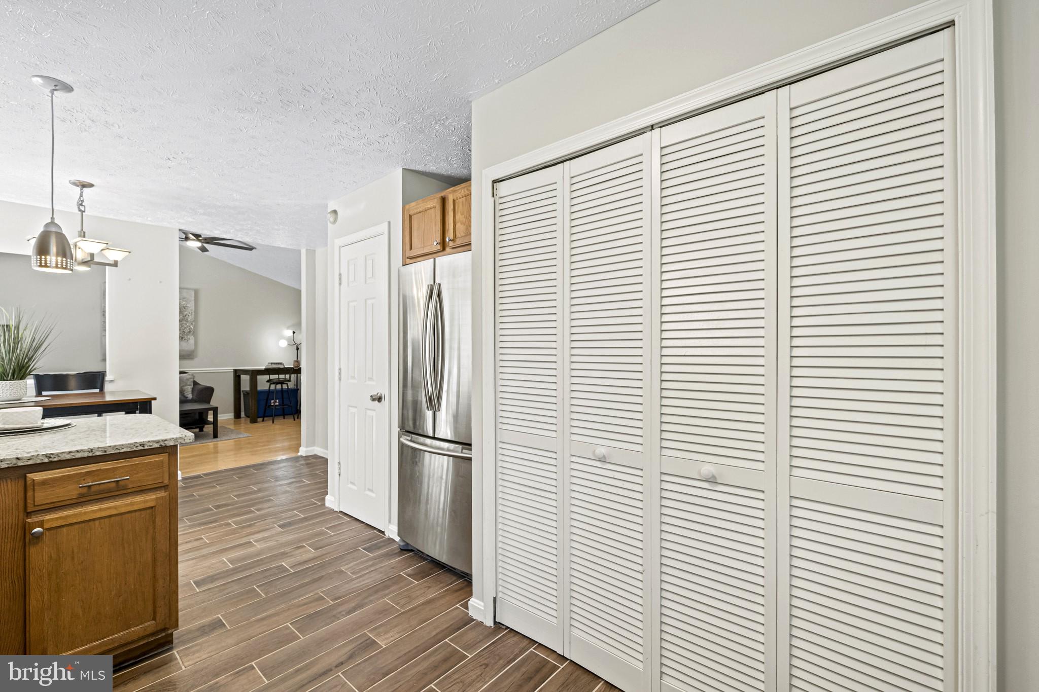 DORCHESTER - ST. CHARLES - Residential