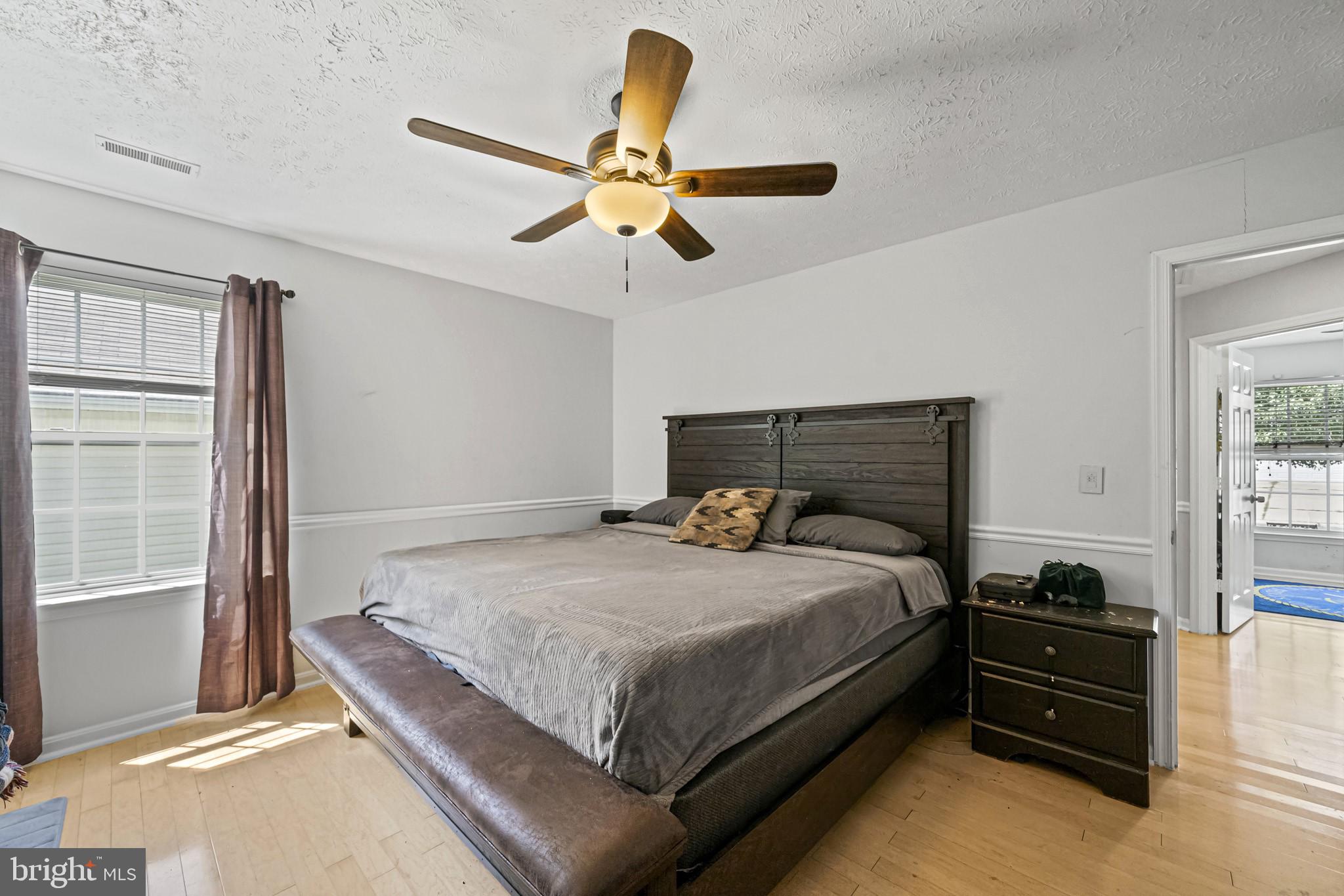 DORCHESTER - ST. CHARLES - Residential