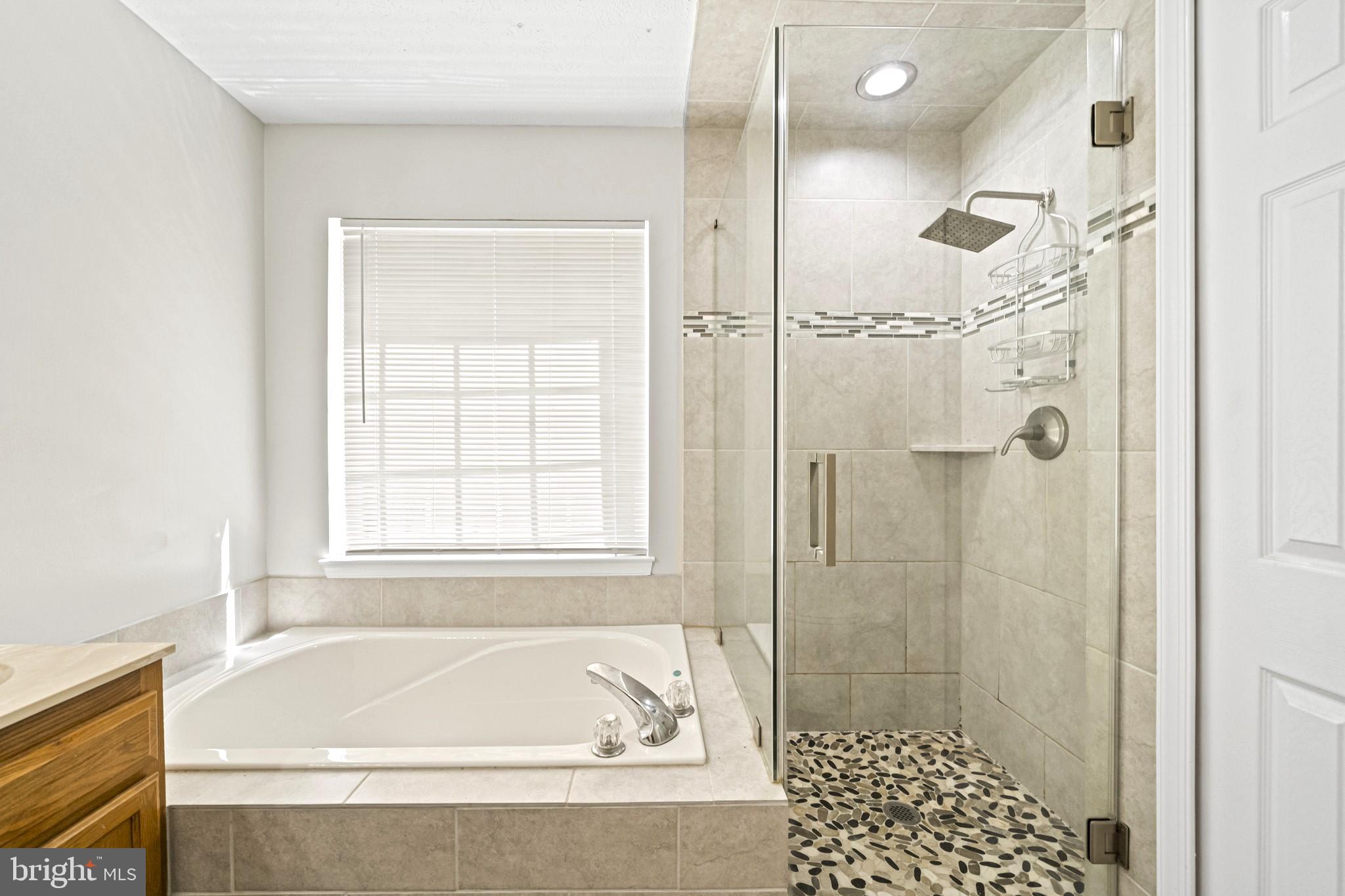 DORCHESTER - ST. CHARLES - Residential