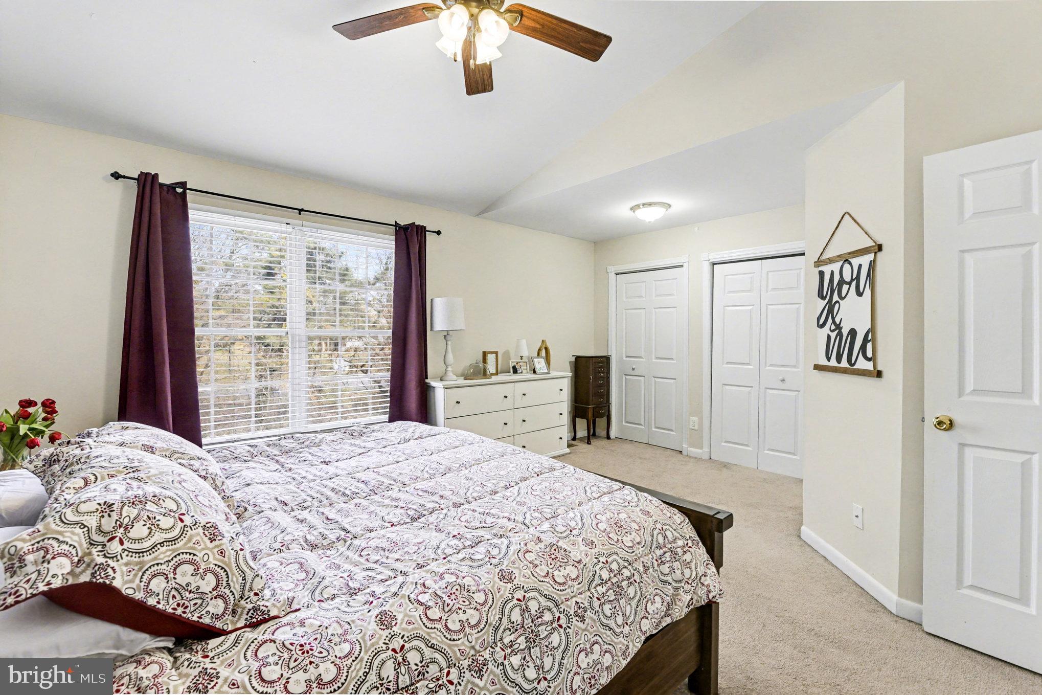 CONSTANT FRIENDSHIP - Residential