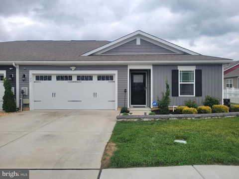 122 SEDMONT CIRCLE SMYRNA DE 19977