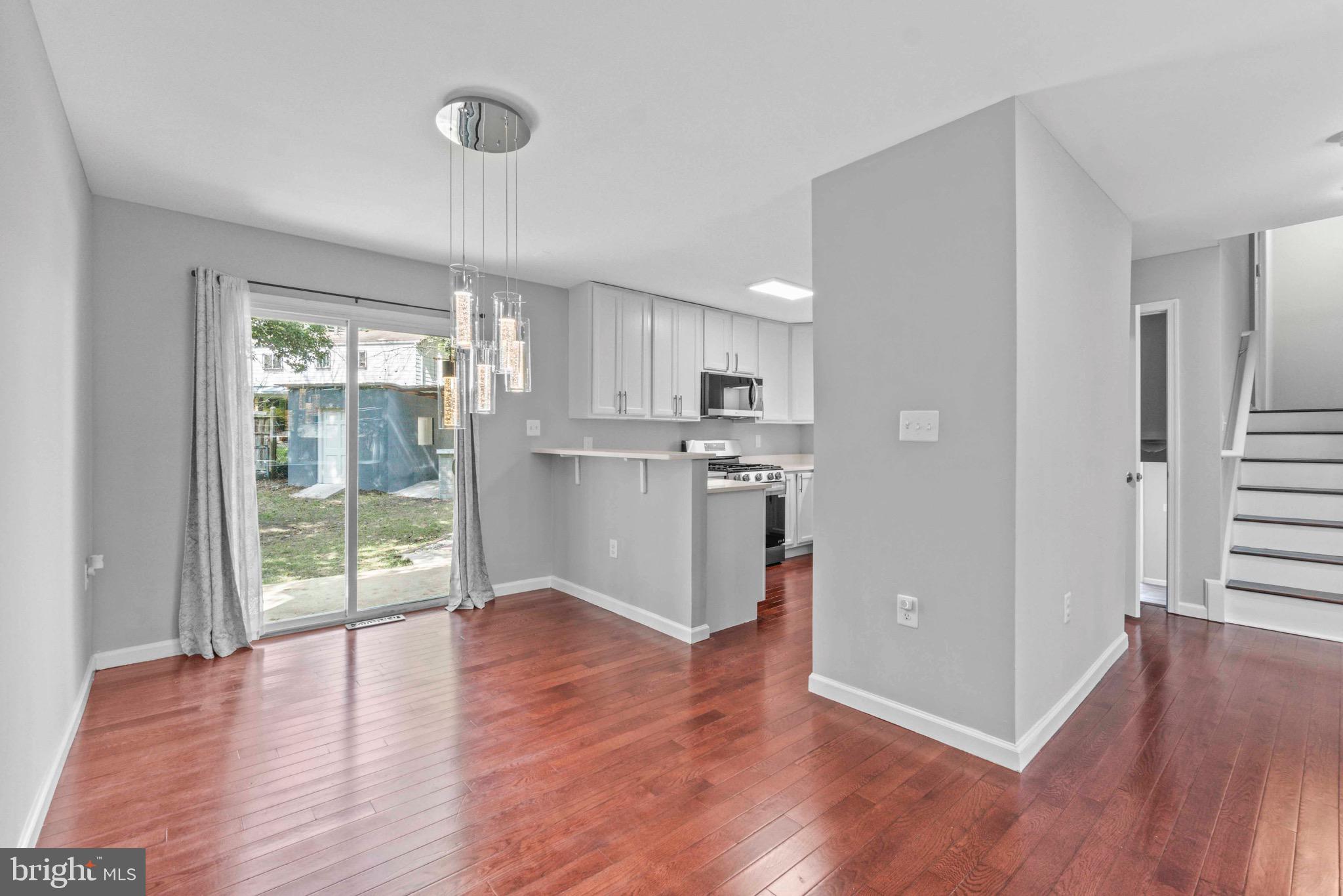 3728 DIANNA ROAD
