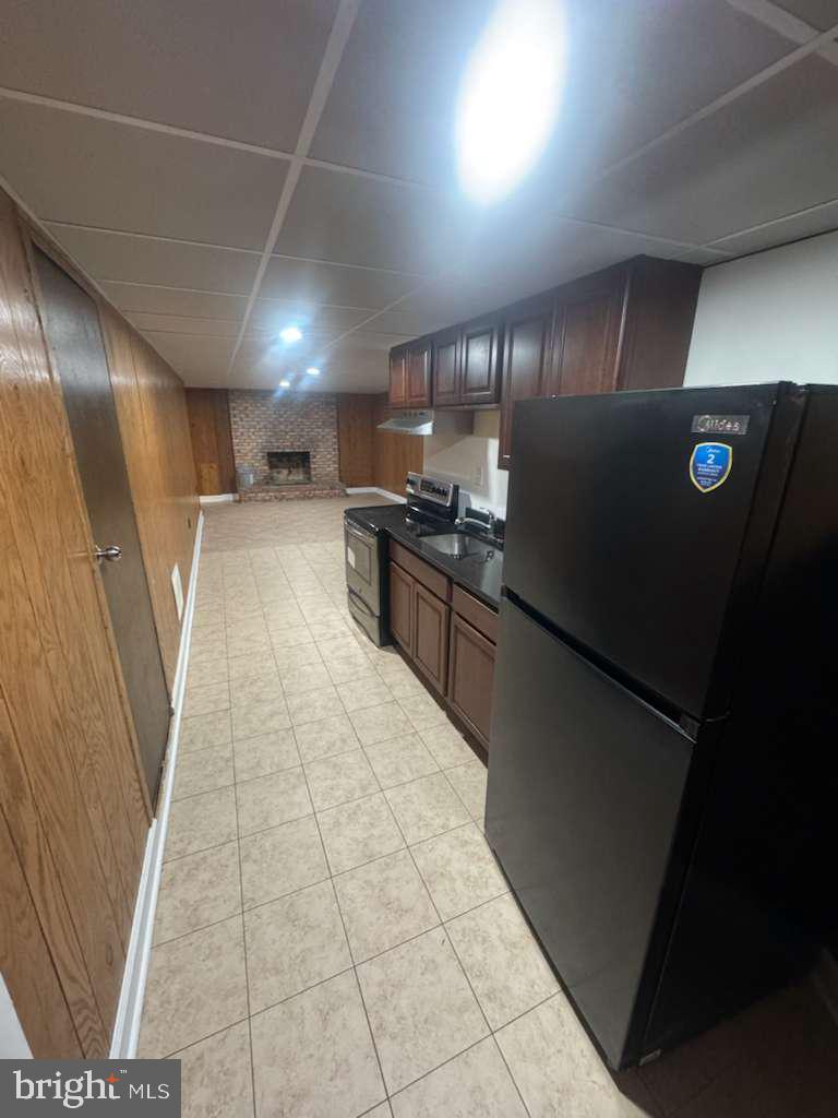 CLINTON - Residential Lease