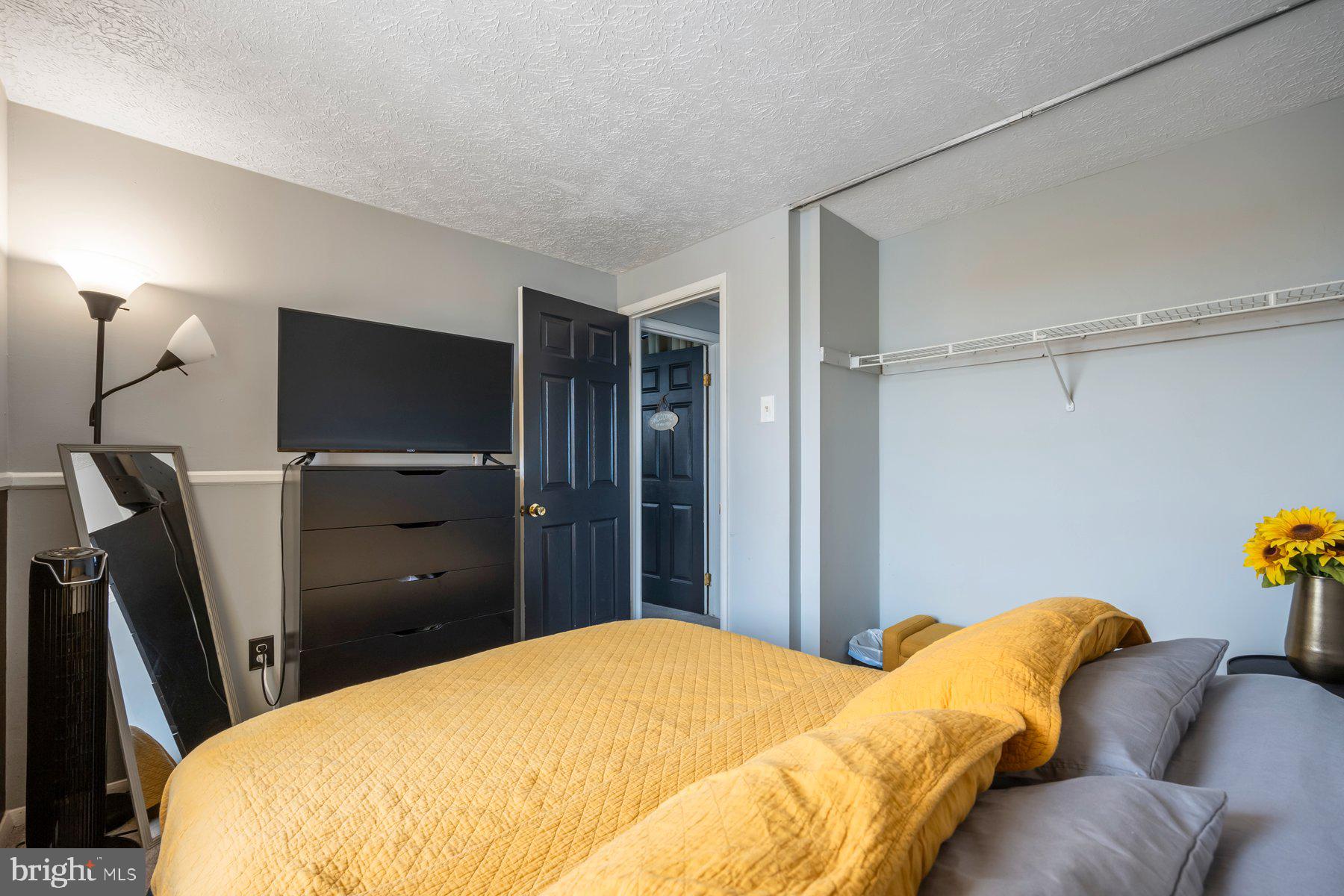 TWELVE TREES - Residential