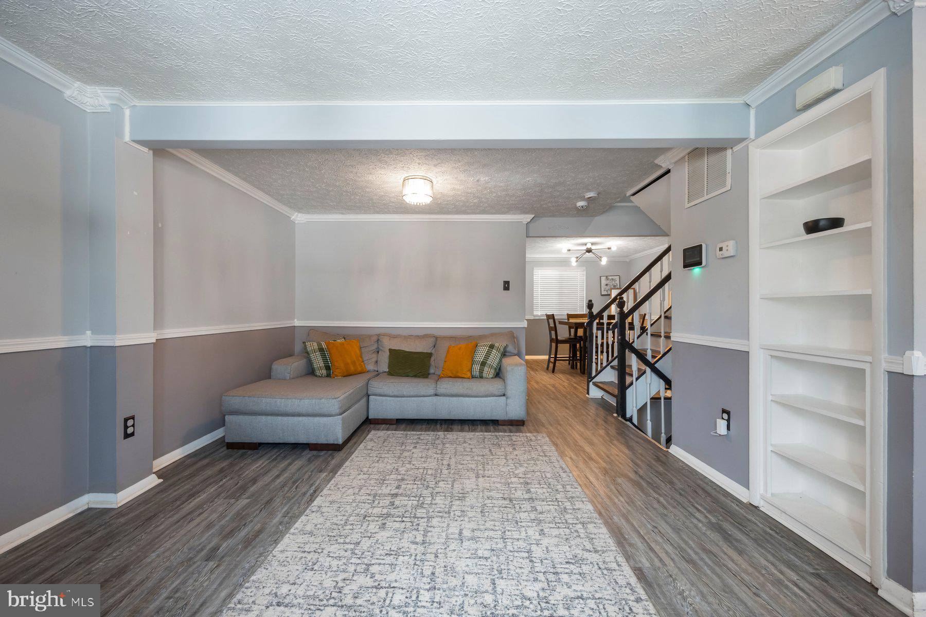 TWELVE TREES - Residential