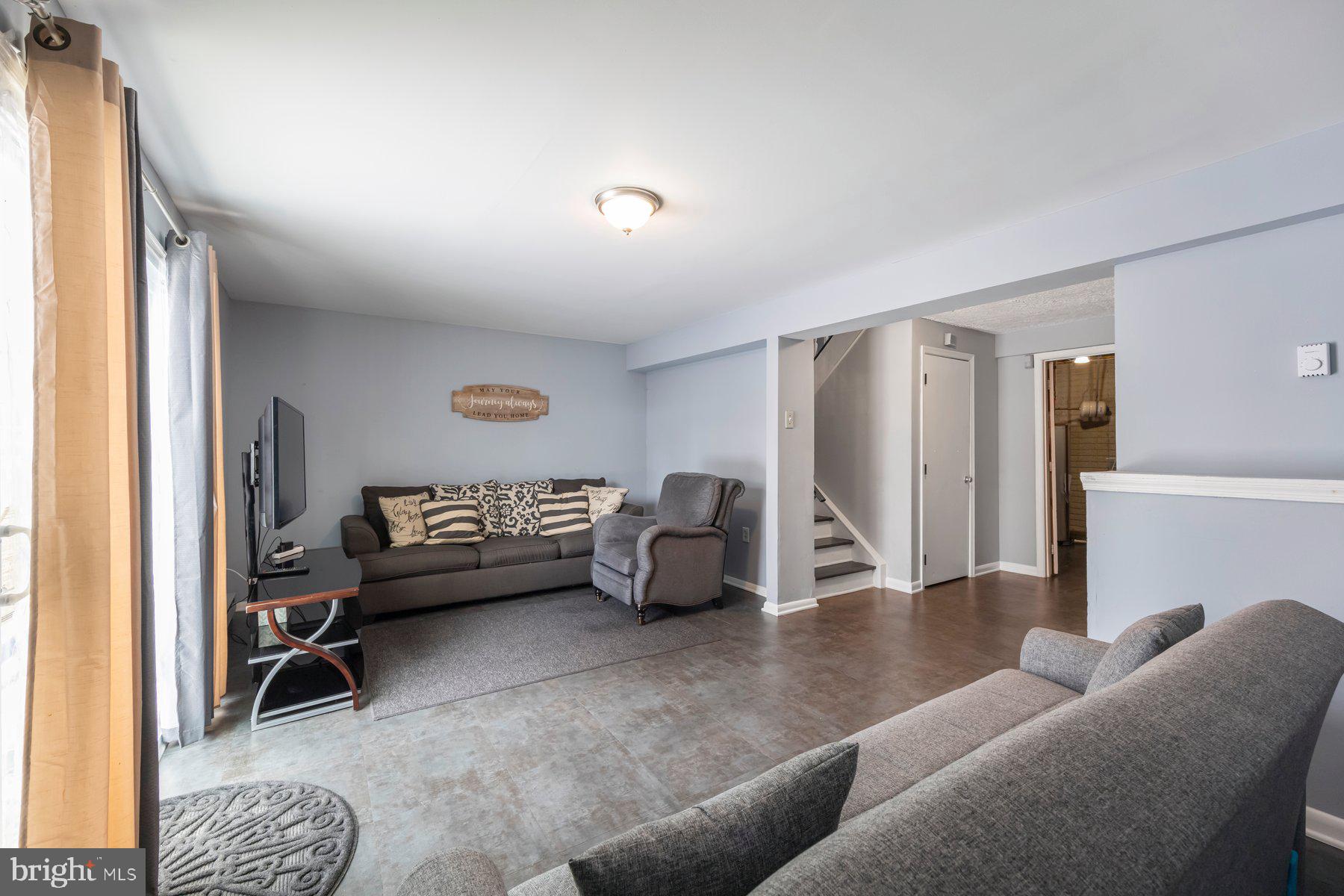 TWELVE TREES - Residential