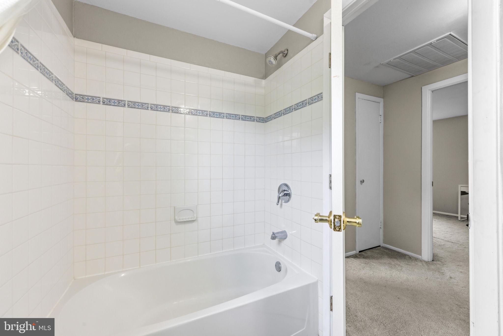 KENILWORTH AT BELAIR - Residential