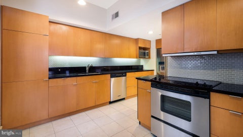 Condo For Rent - 1737 Chestnut Street #701<br/> Philadelphia County, PHILADELPHIA, PA 19103