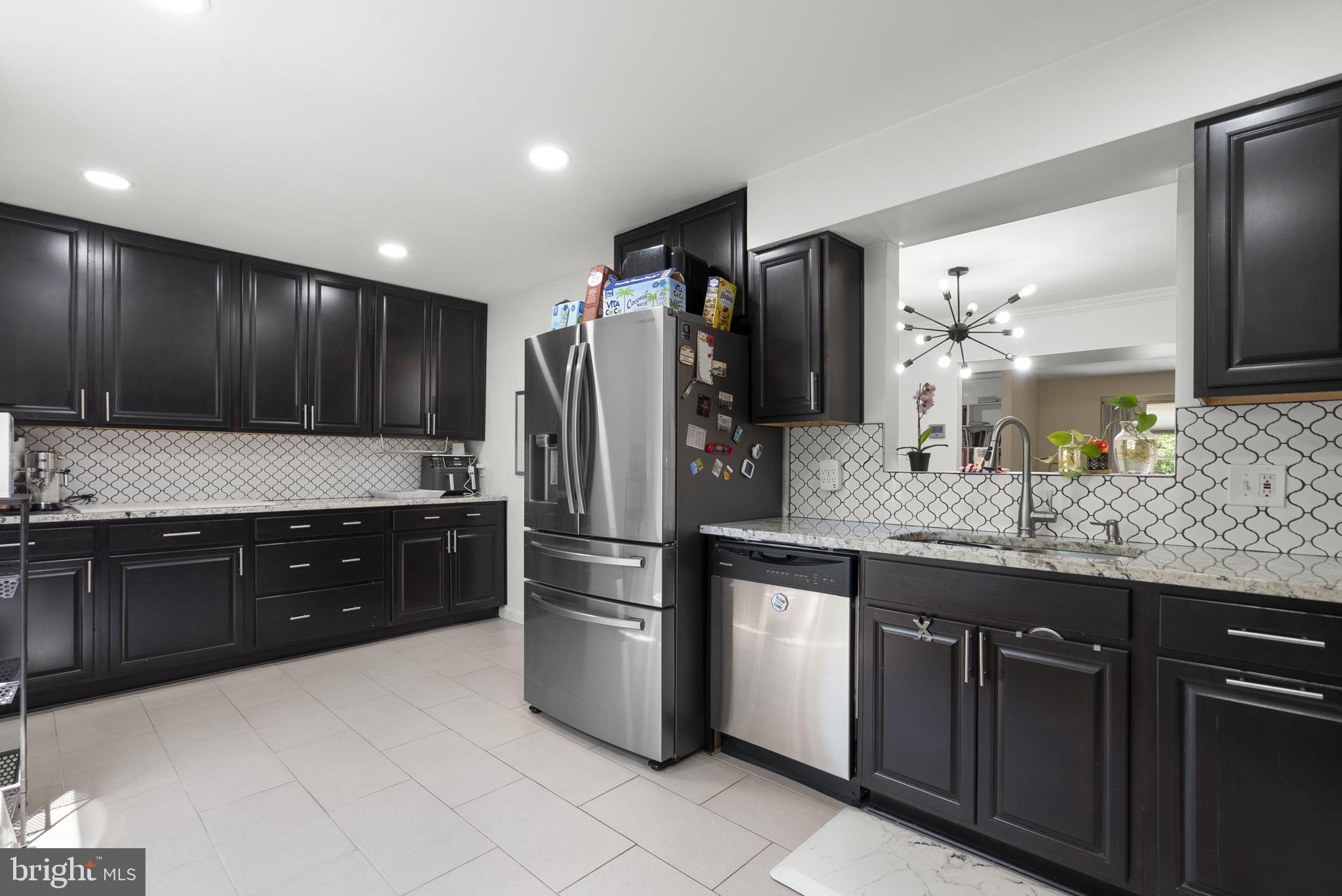 SENECA PARK - Residential