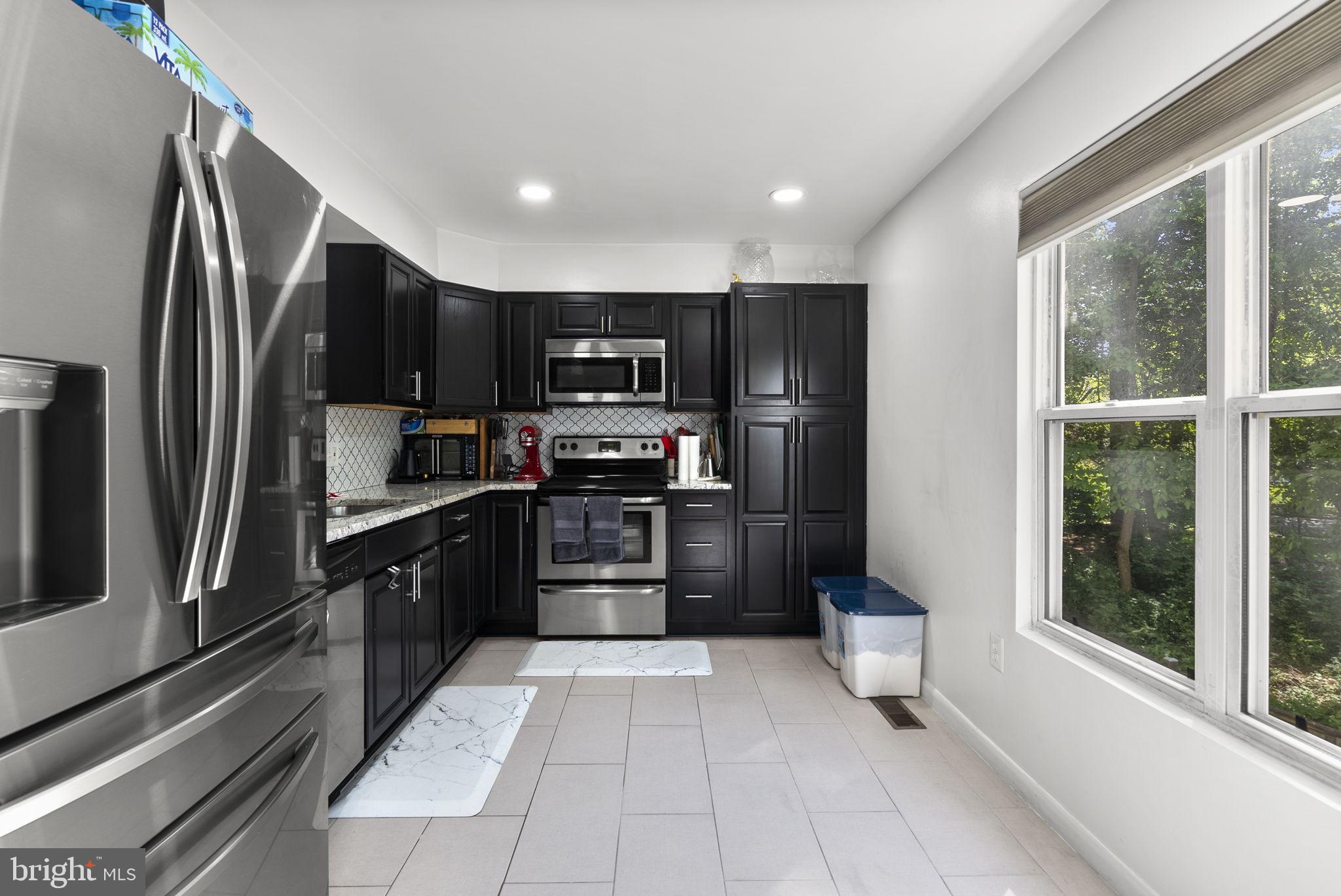 SENECA PARK - Residential