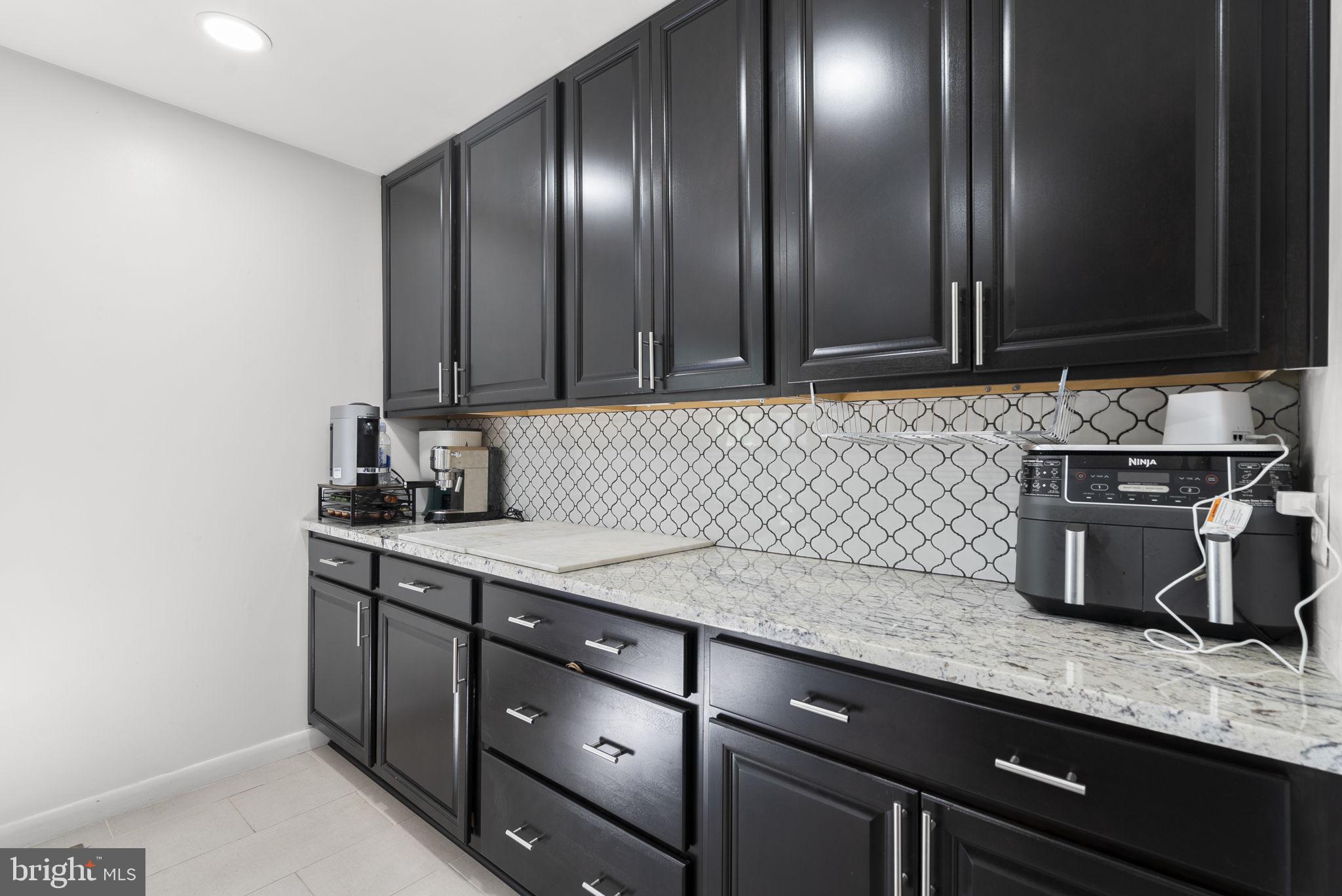 SENECA PARK - Residential