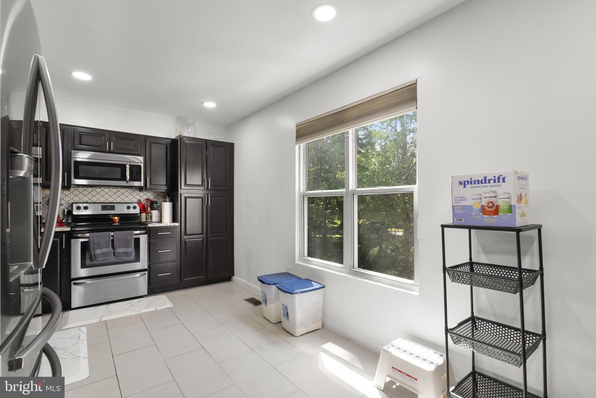 SENECA PARK - Residential