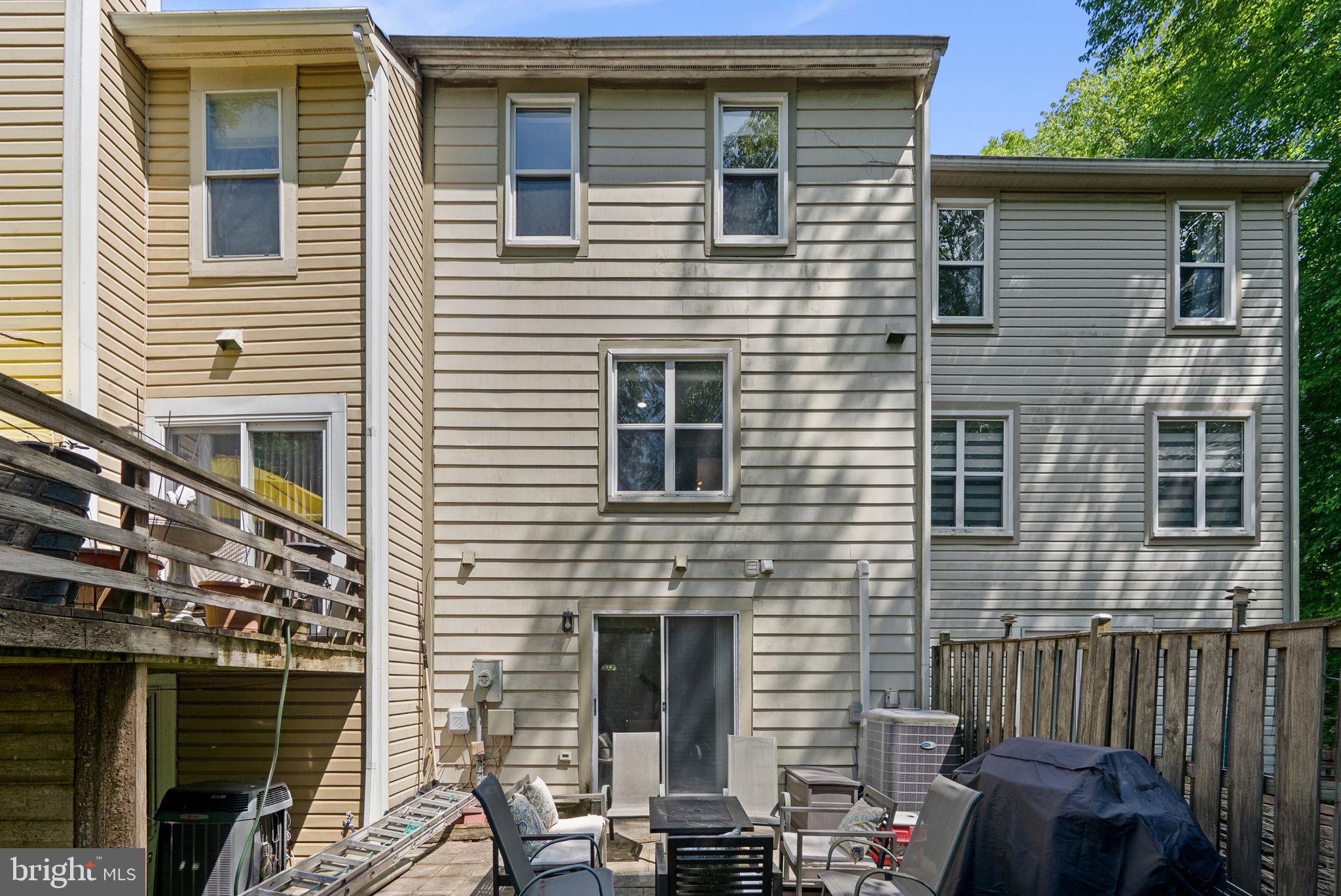 SENECA PARK - Residential