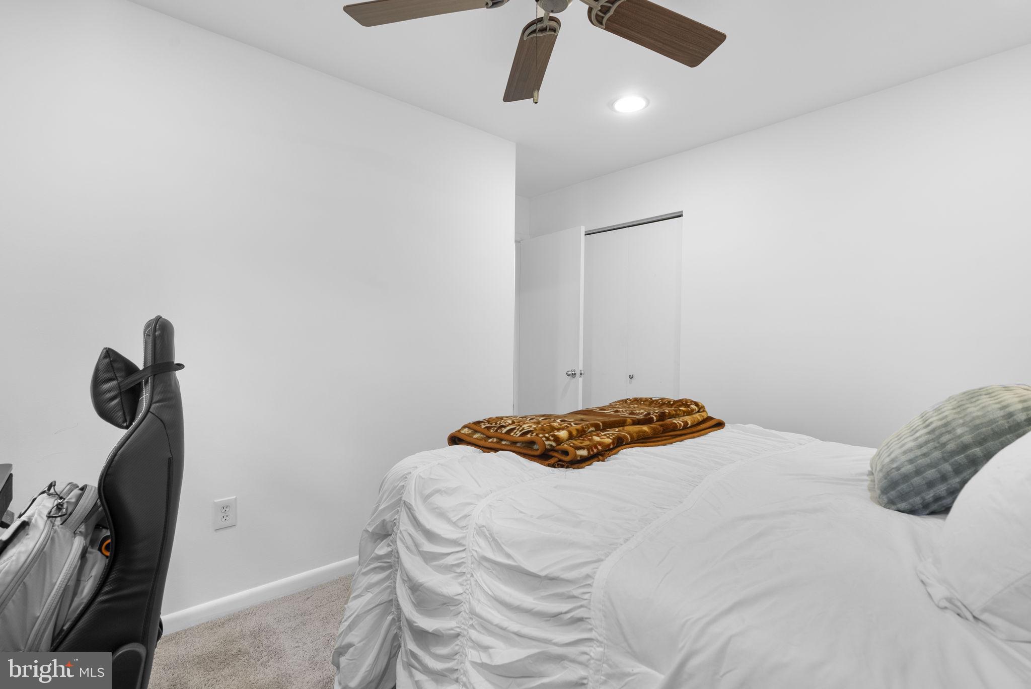 SENECA PARK - Residential