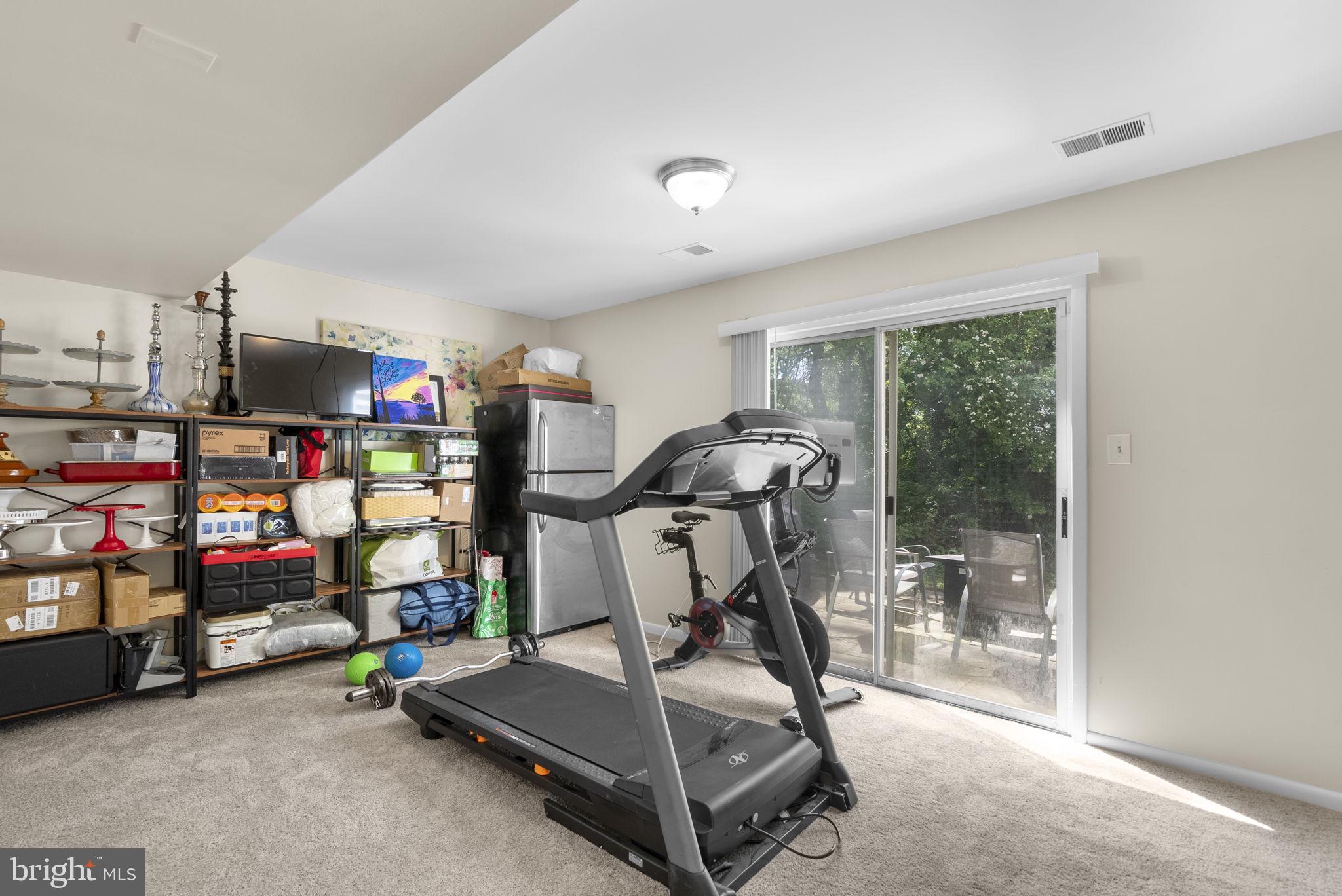 SENECA PARK - Residential