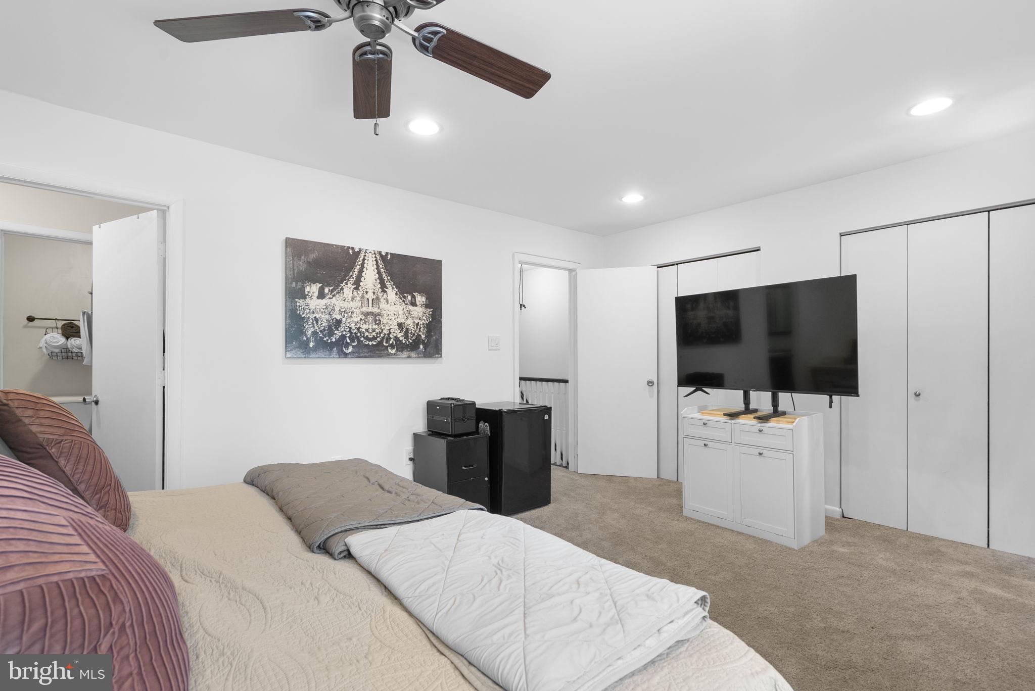 SENECA PARK - Residential