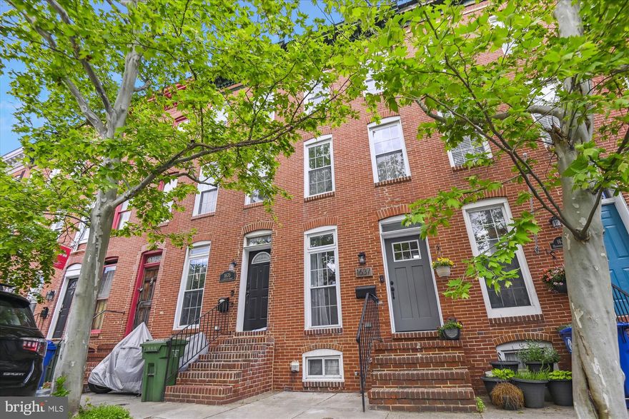 Fantastic Federal Hill 3 Bed 2.5 Bath w/ finished basement and rooftop deck! Featuring exposed brick, hardwood floors, lots of natural light, and great private outdoor space. Amazing rooftop views from this turn-key property! Desirable floor plan with many updates by property owner over the past few years, including: Roof 2021, Deck 2020, Custom Master Bath 2021, Refrigerator 2023, and smart switches throughout the home that connect to Alexa/Google Home for seamless control.  Full bathroom on both upper levels, half bath on lower level with great entertaining space (or possible 4th bedroom). As you tour this home, the attention to detail and quality of craftsmanship shows!