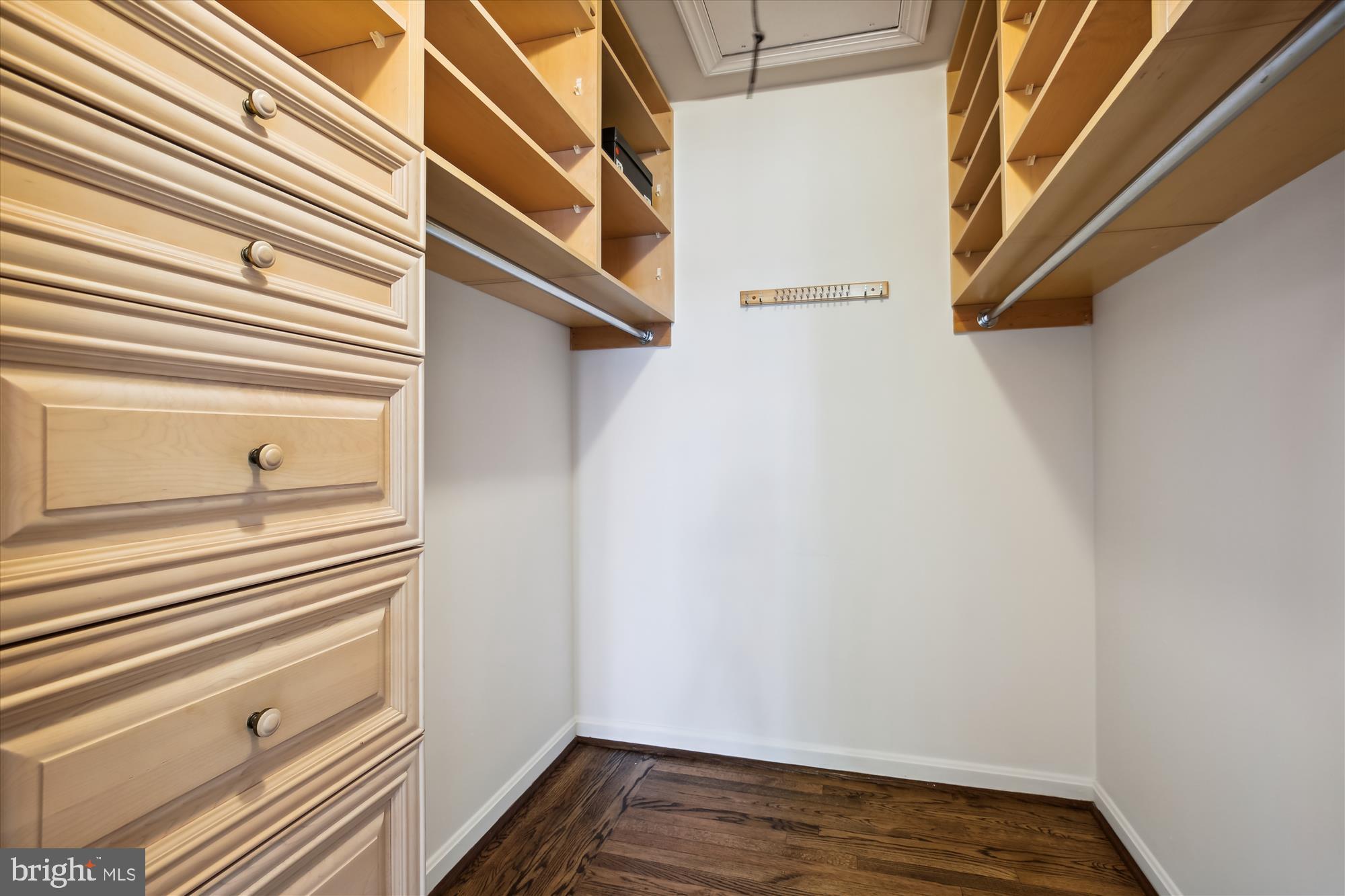 GLEN MILL VILLAGE - Residential