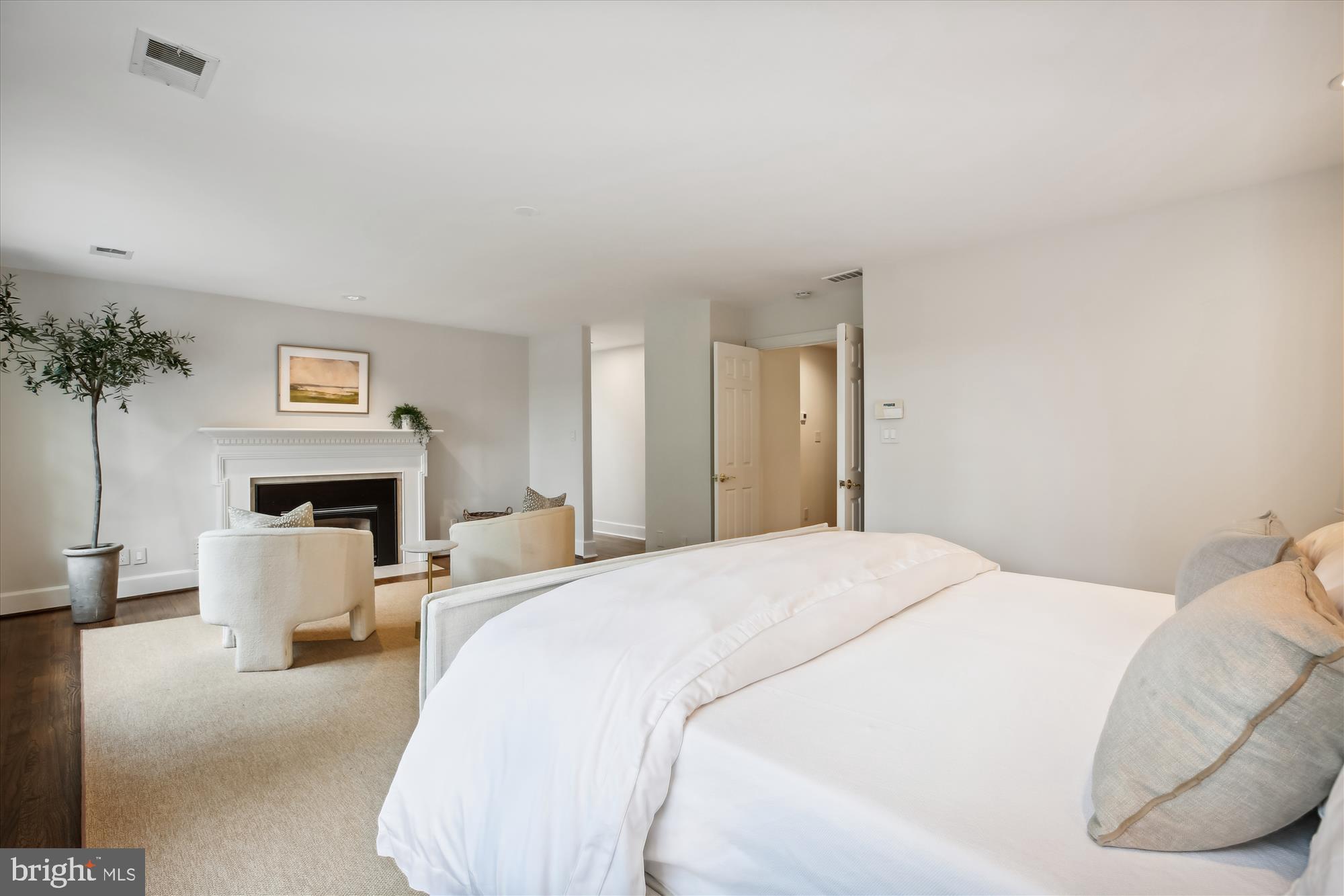 GLEN MILL VILLAGE - Residential