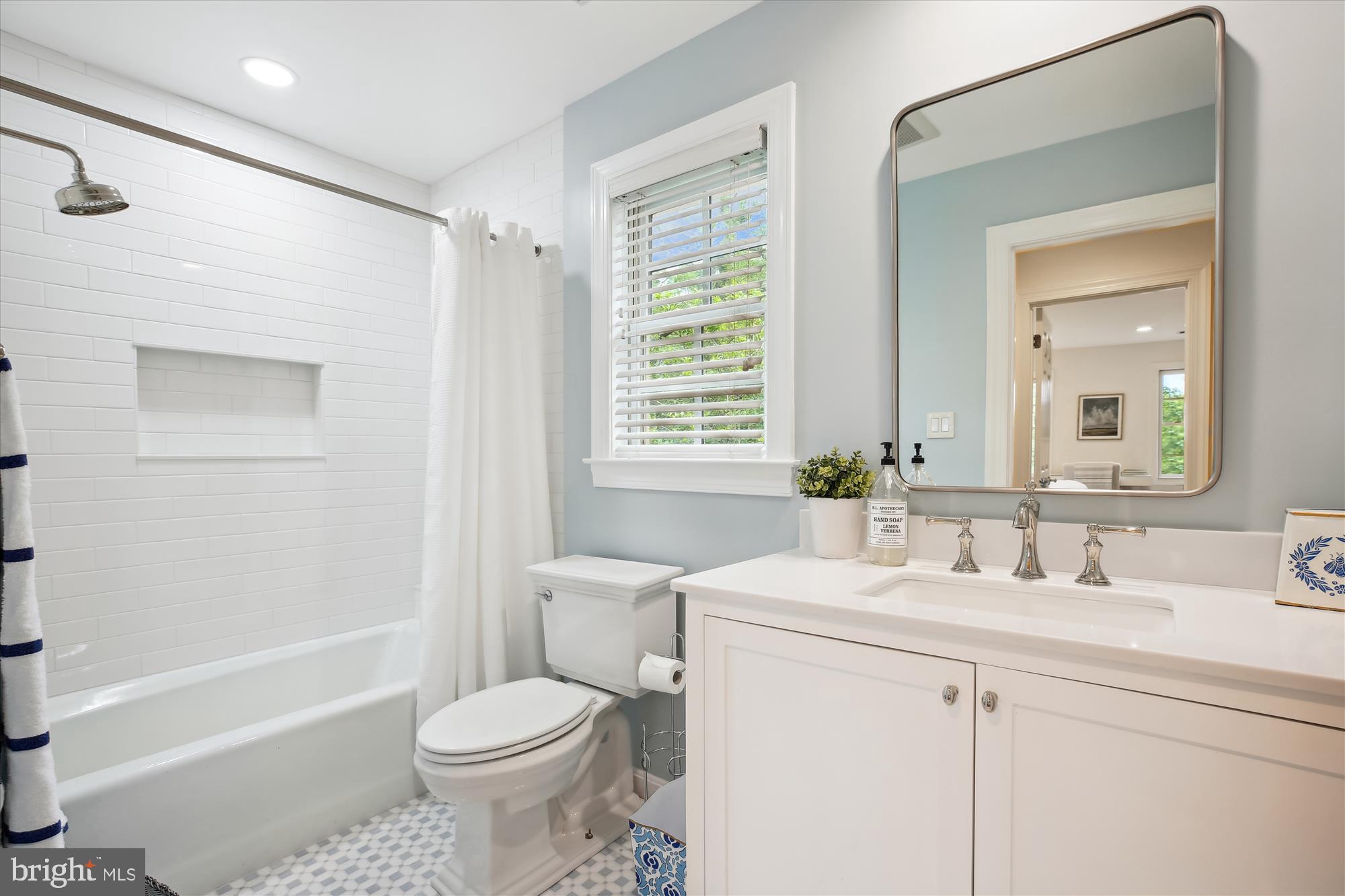 GLEN MILL VILLAGE - Residential