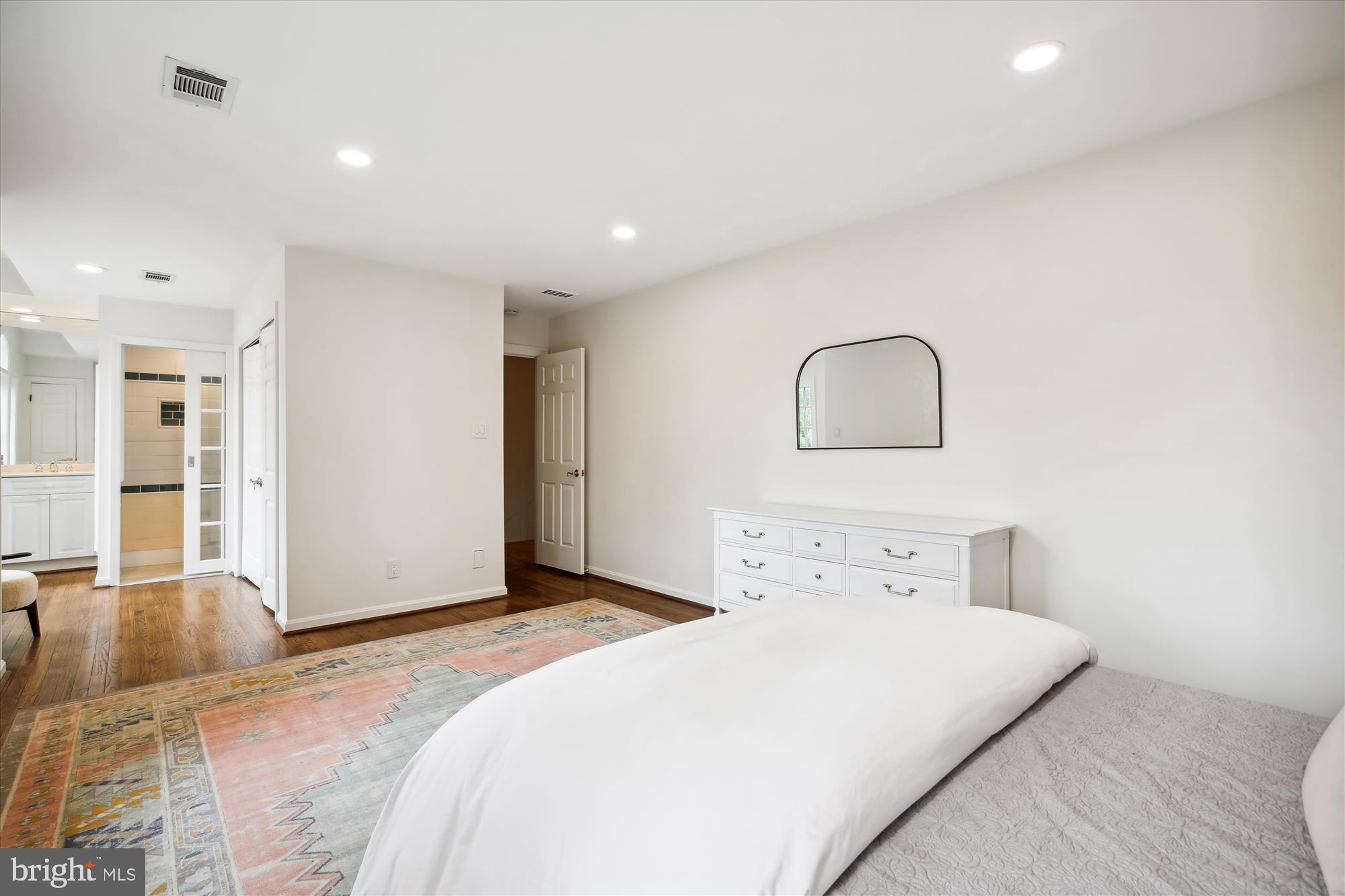 GLEN MILL VILLAGE - Residential