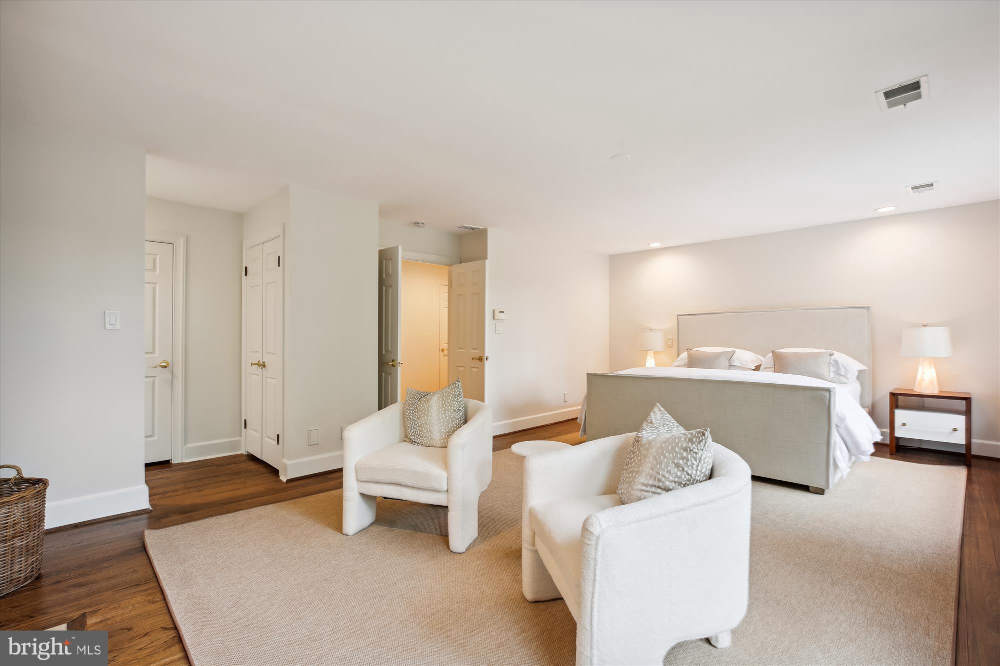 GLEN MILL VILLAGE - Residential