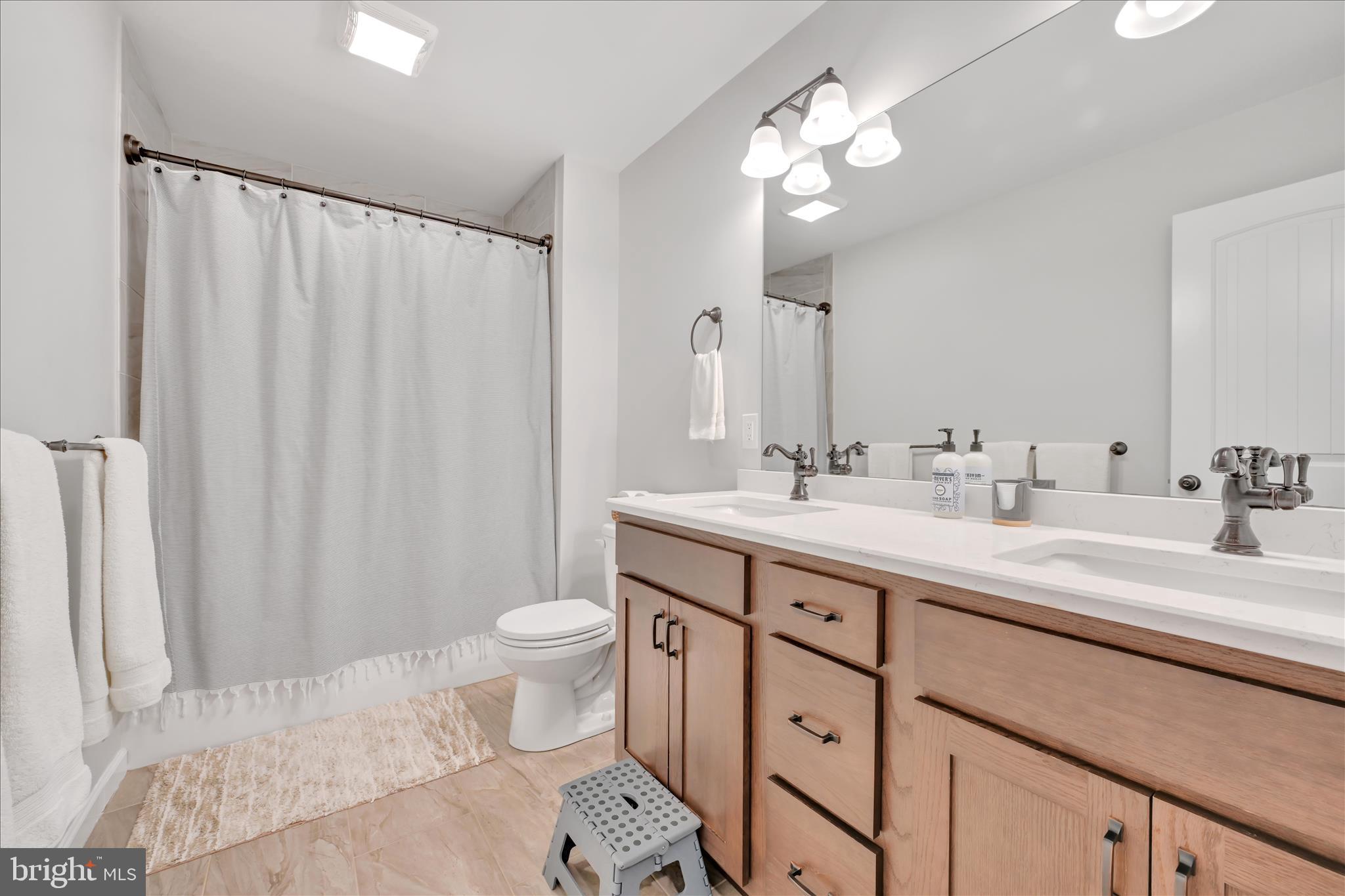 THE LANDINGS AT GARDEN SPOT RESERVE - Residential