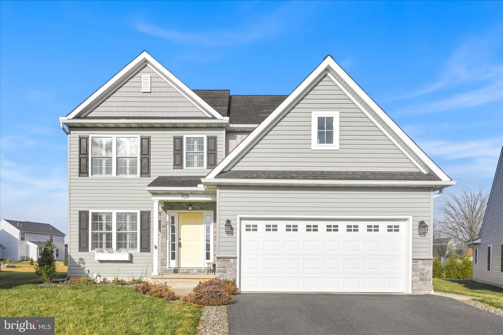 Photo of 109 James Drive, NEW HOLLAND, PA 17557 (MLS # PALA2081434)