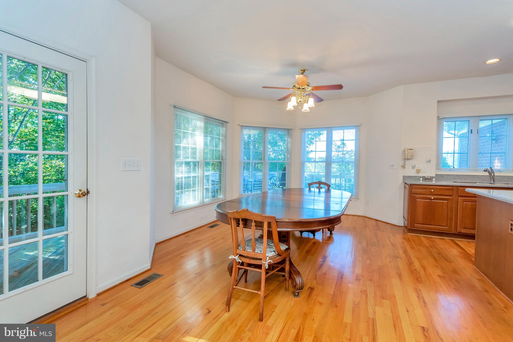 SEVEN LAKES - Residential