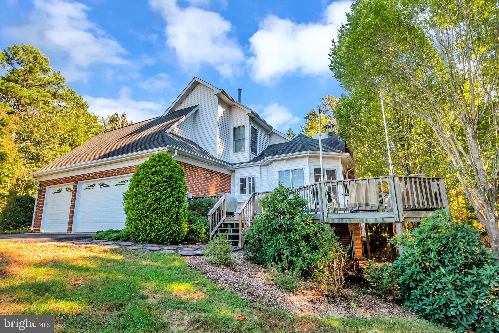 SEVEN LAKES - Residential