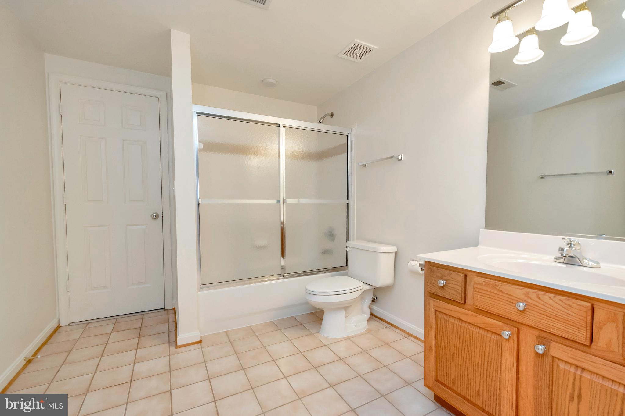 SEVEN LAKES - Residential