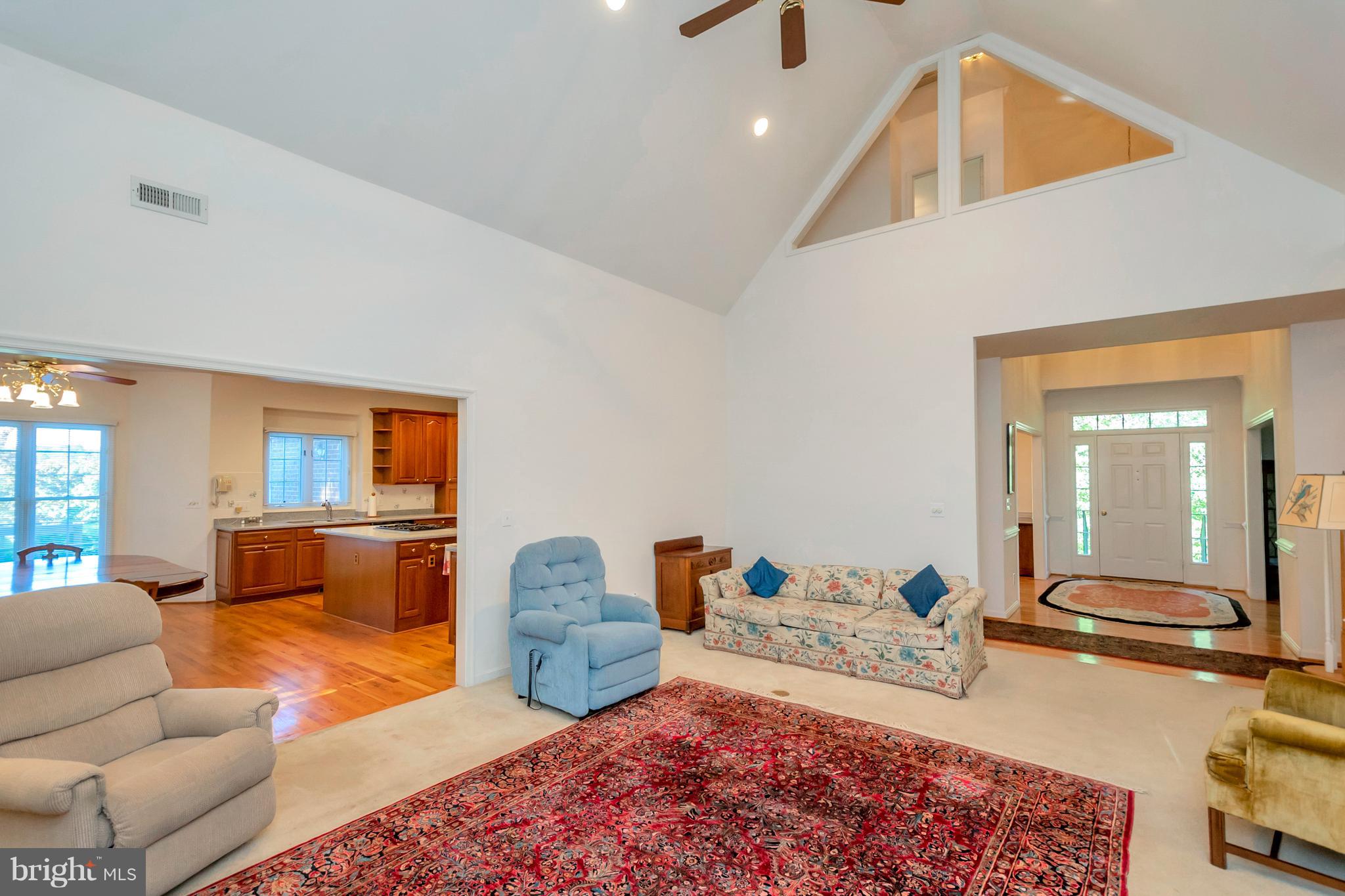 SEVEN LAKES - Residential