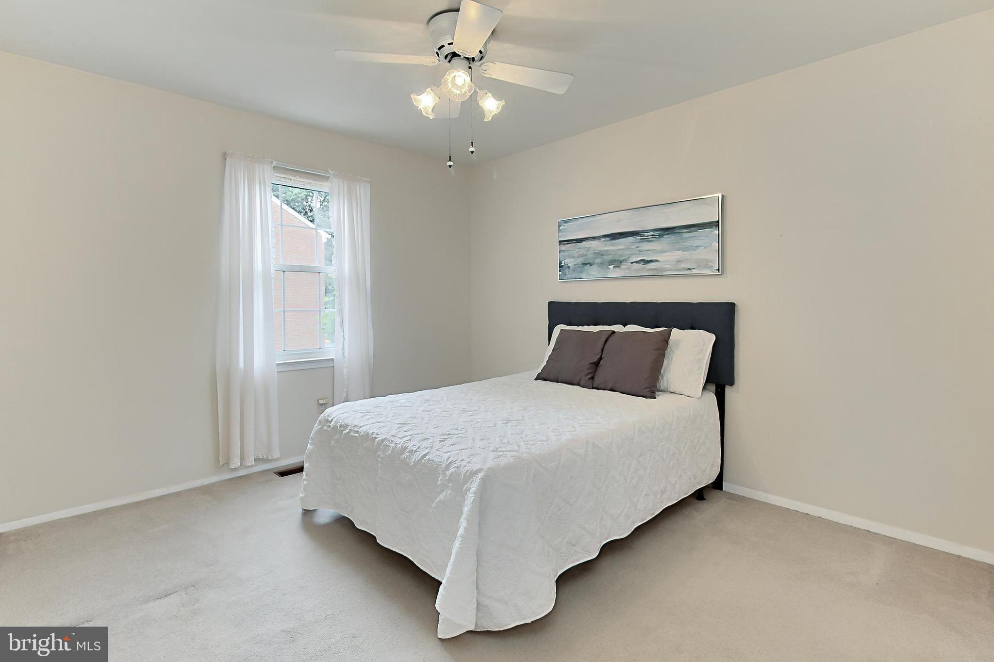 CARDINAL SQUARE - Residential